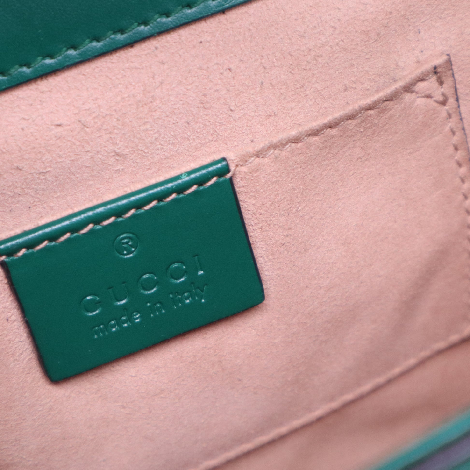 Padlock Shoulder Bag Guccissima Leather Small B20907
