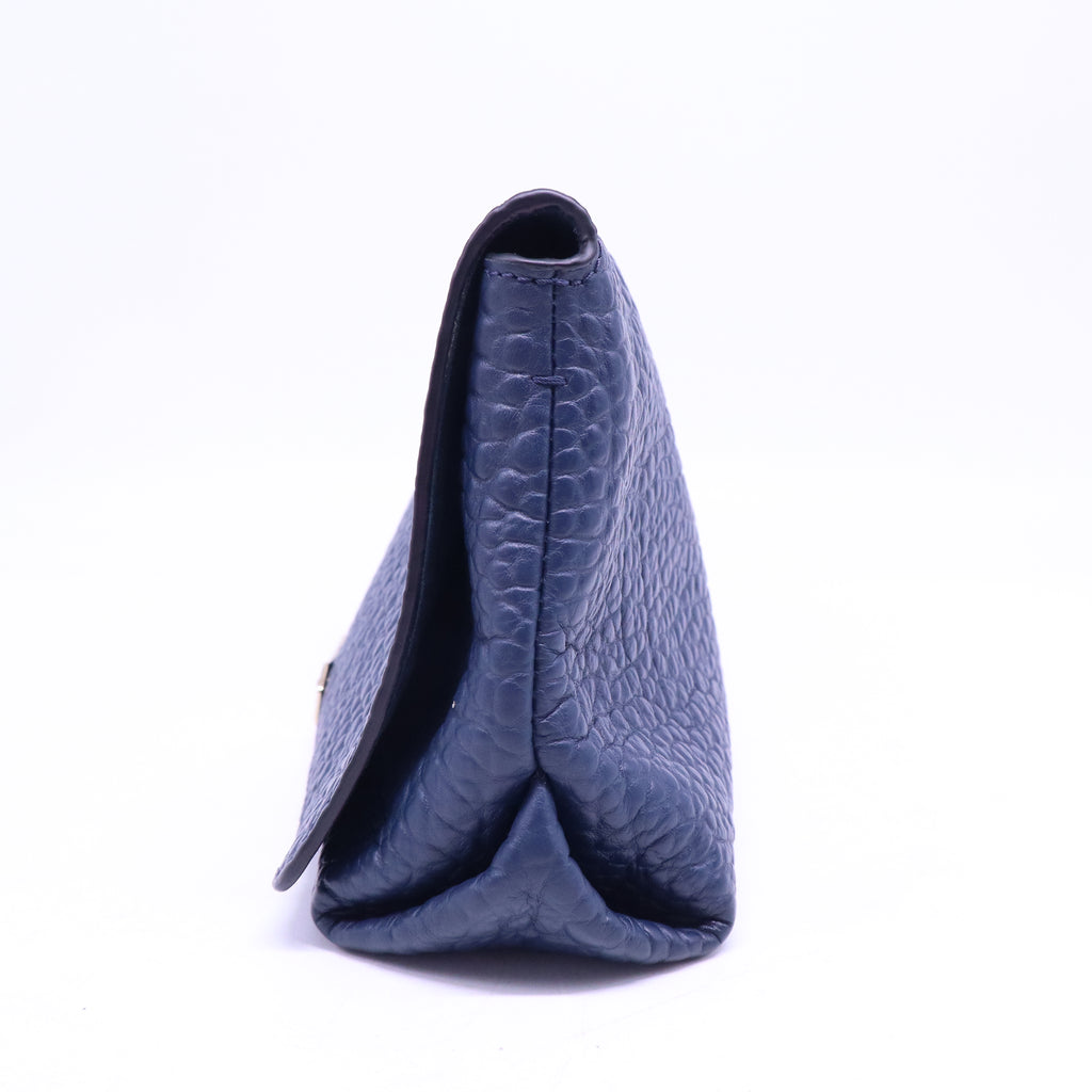 Signature Grain Medium Mildenhall Crossbody Bag Blue Carbon B21250
