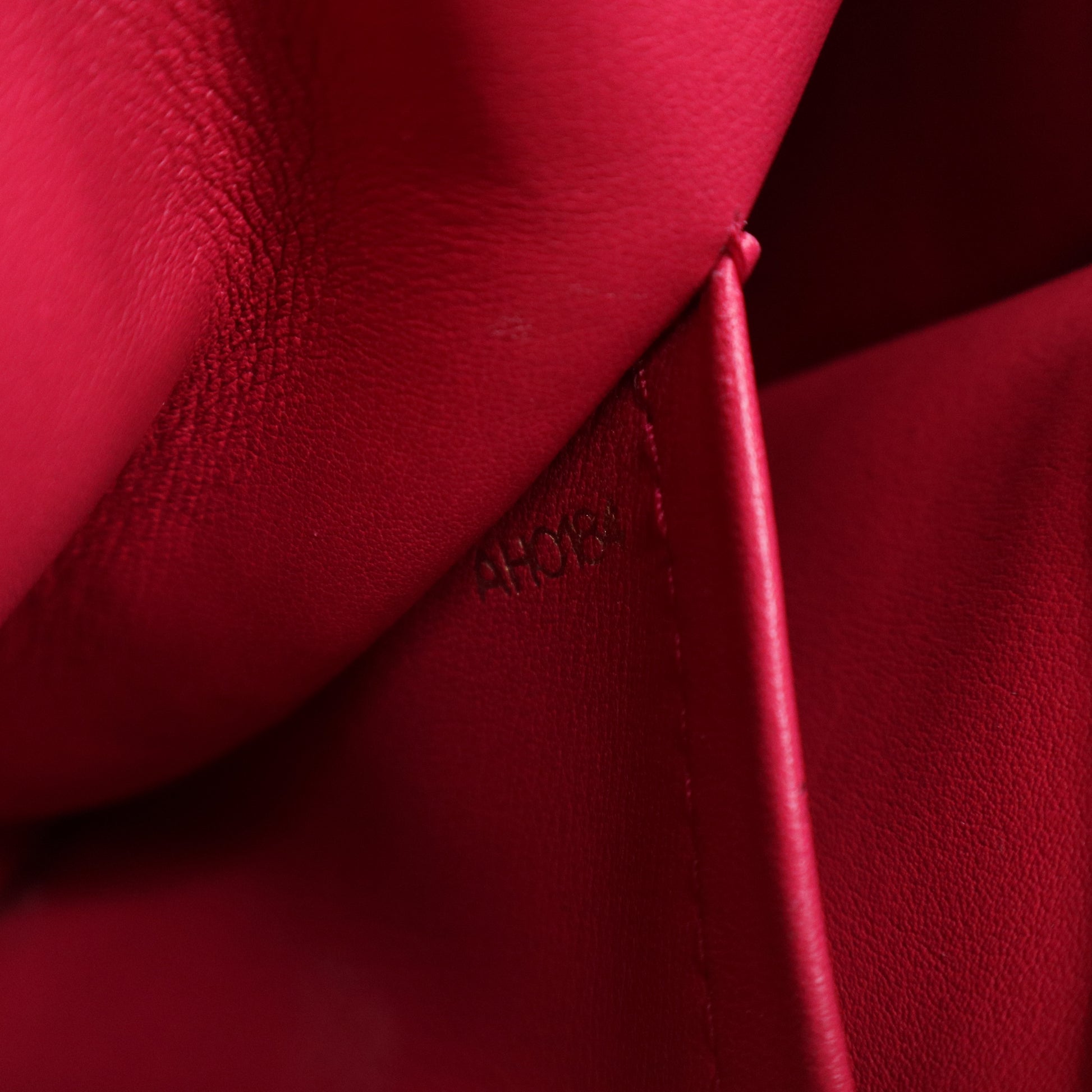 Louis Vuitton Capucines Bag Leather MM for Shoptilludrop118