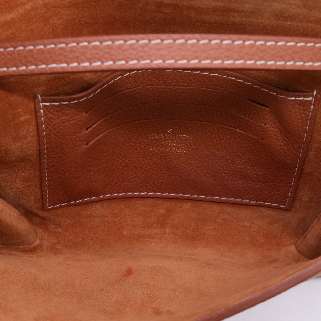 Vernis Patent LeatherWallet on Chain twins  LDJ5665
