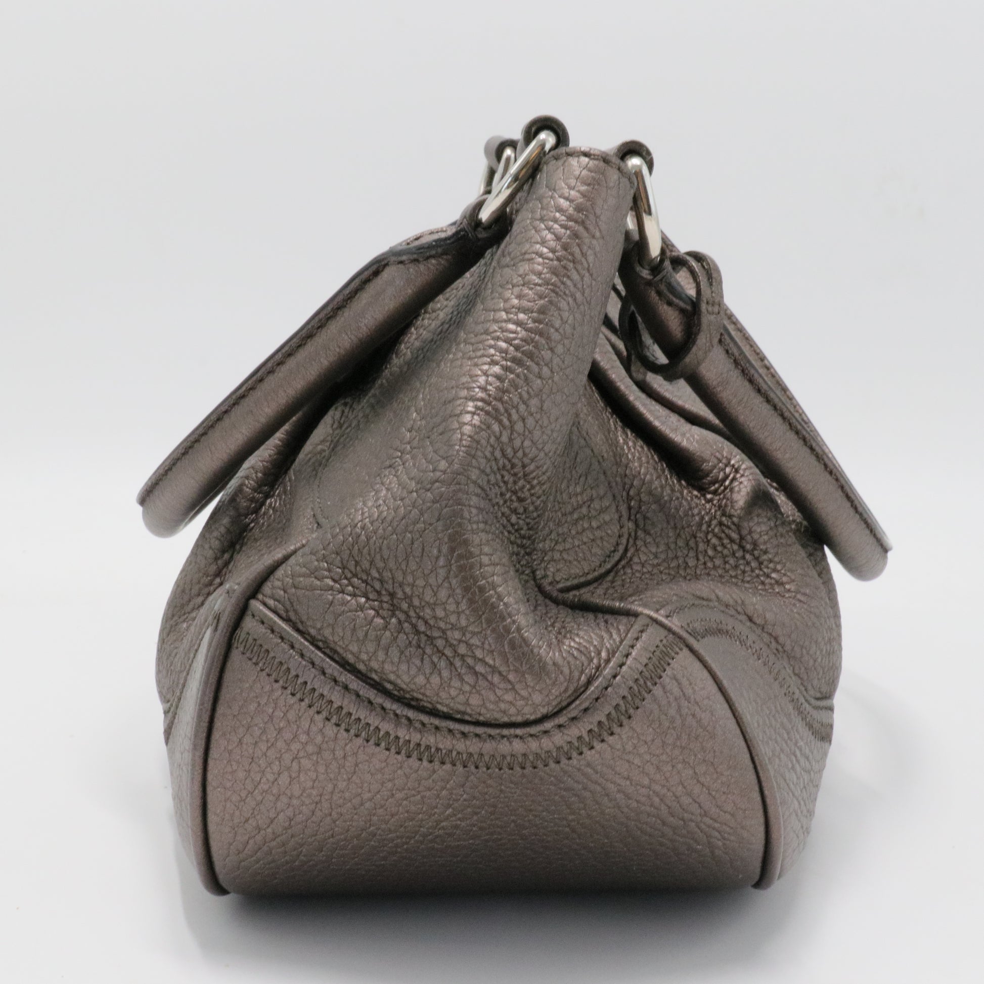 Vitello Daino Sound Lock Shoulder Bag