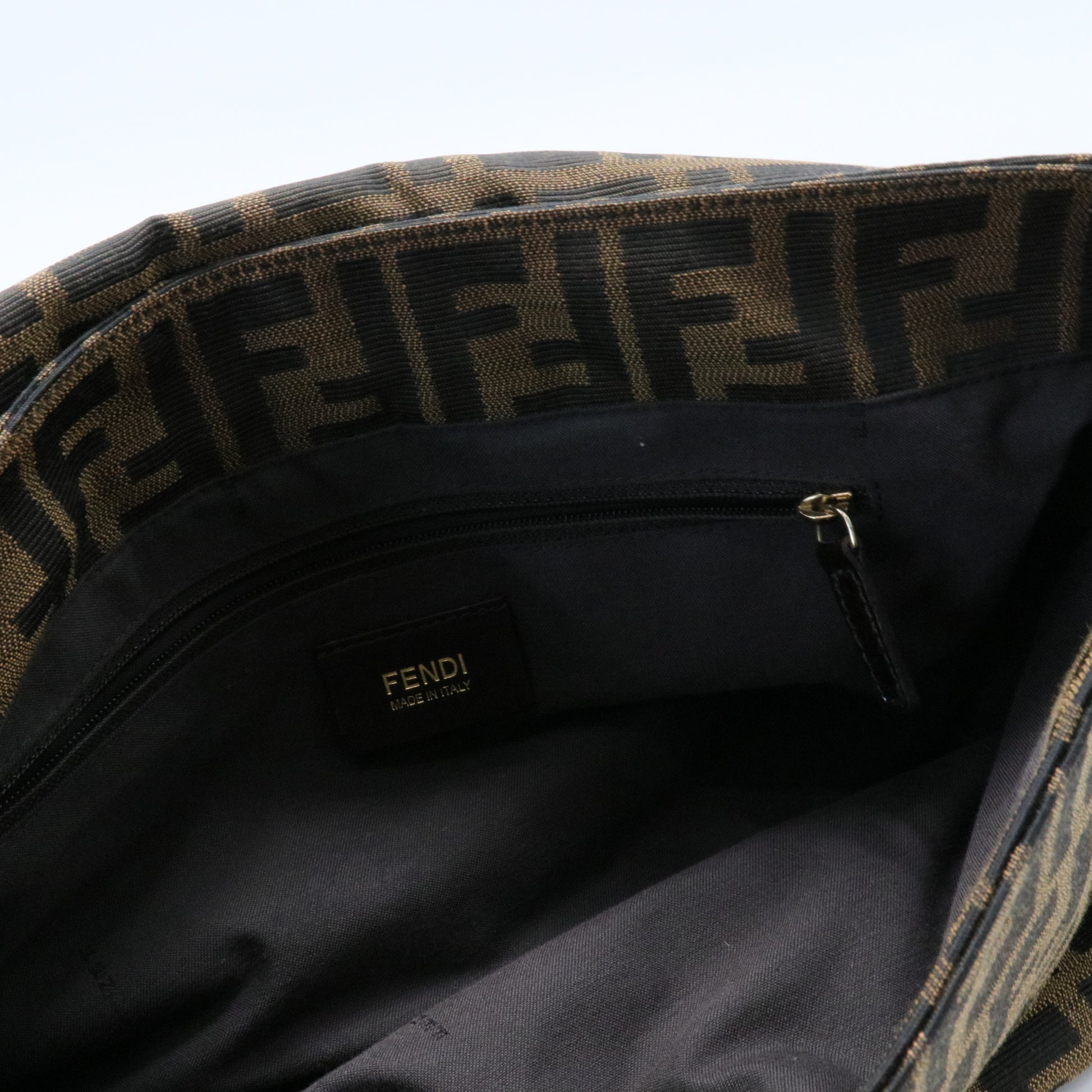 Zucca Mia Handle Bag