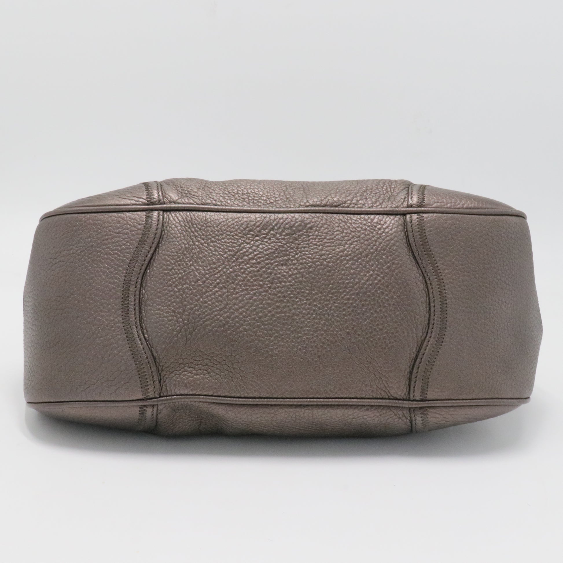 Vitello Daino Sound Lock Shoulder Bag