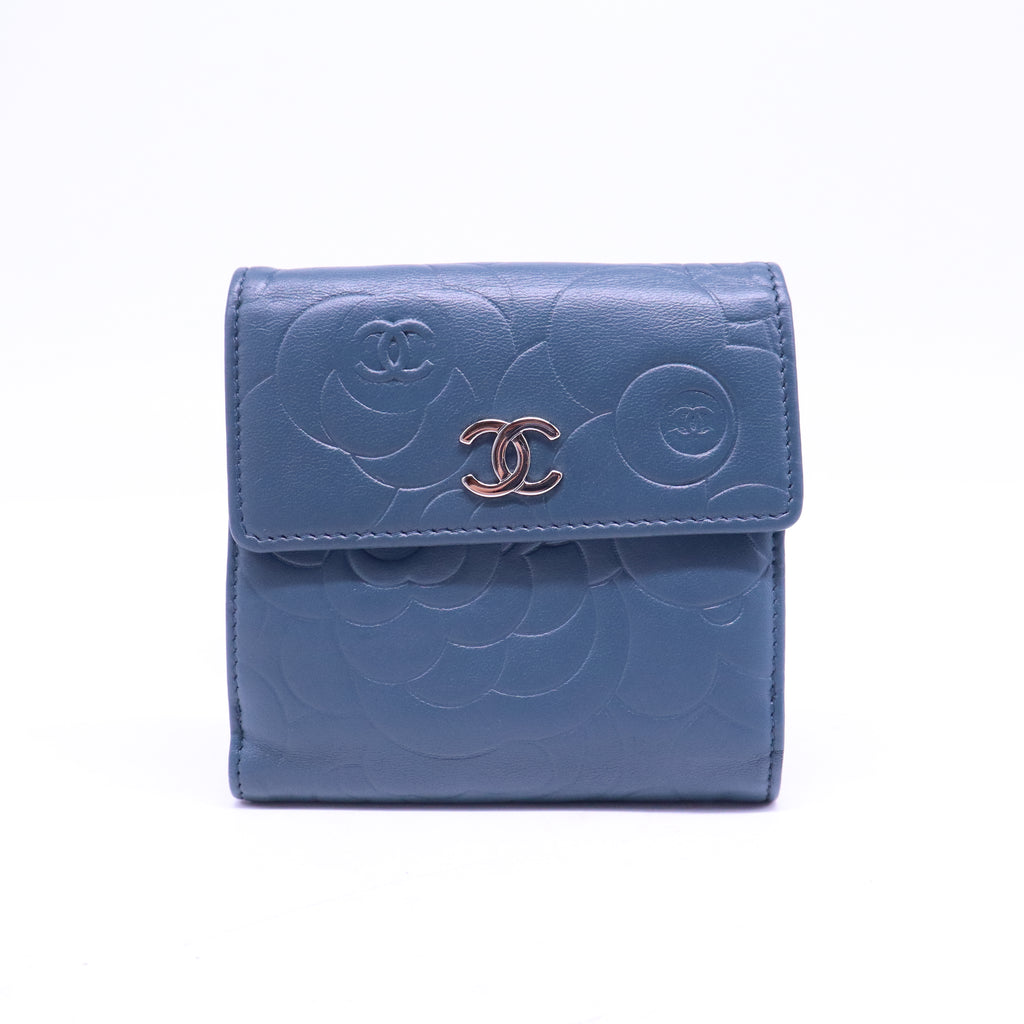 Lambskin Camellia Embossed Compact Wallet Blue W20771