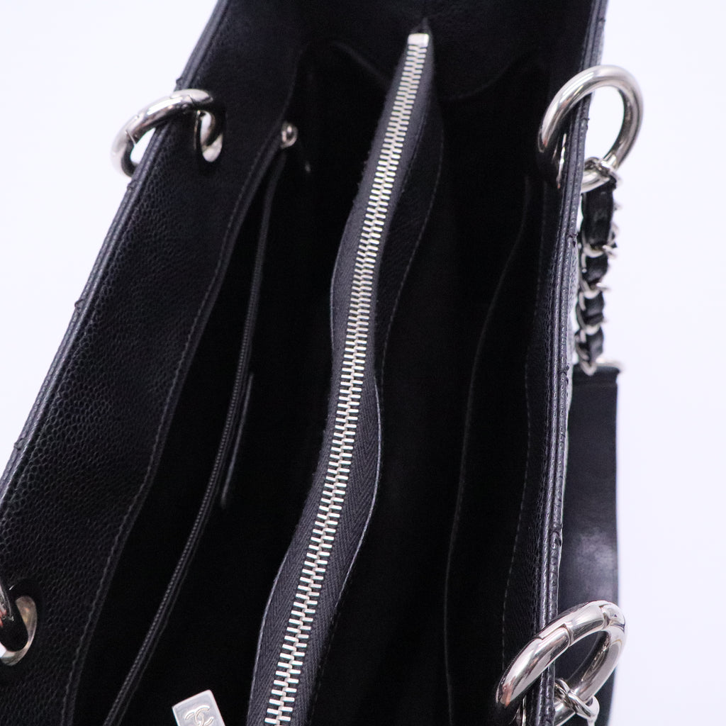 Grand Shopping Tote Quilted Caviar