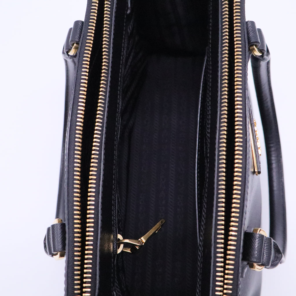 Small Saffiano Lux Galleria Double Zip Tote