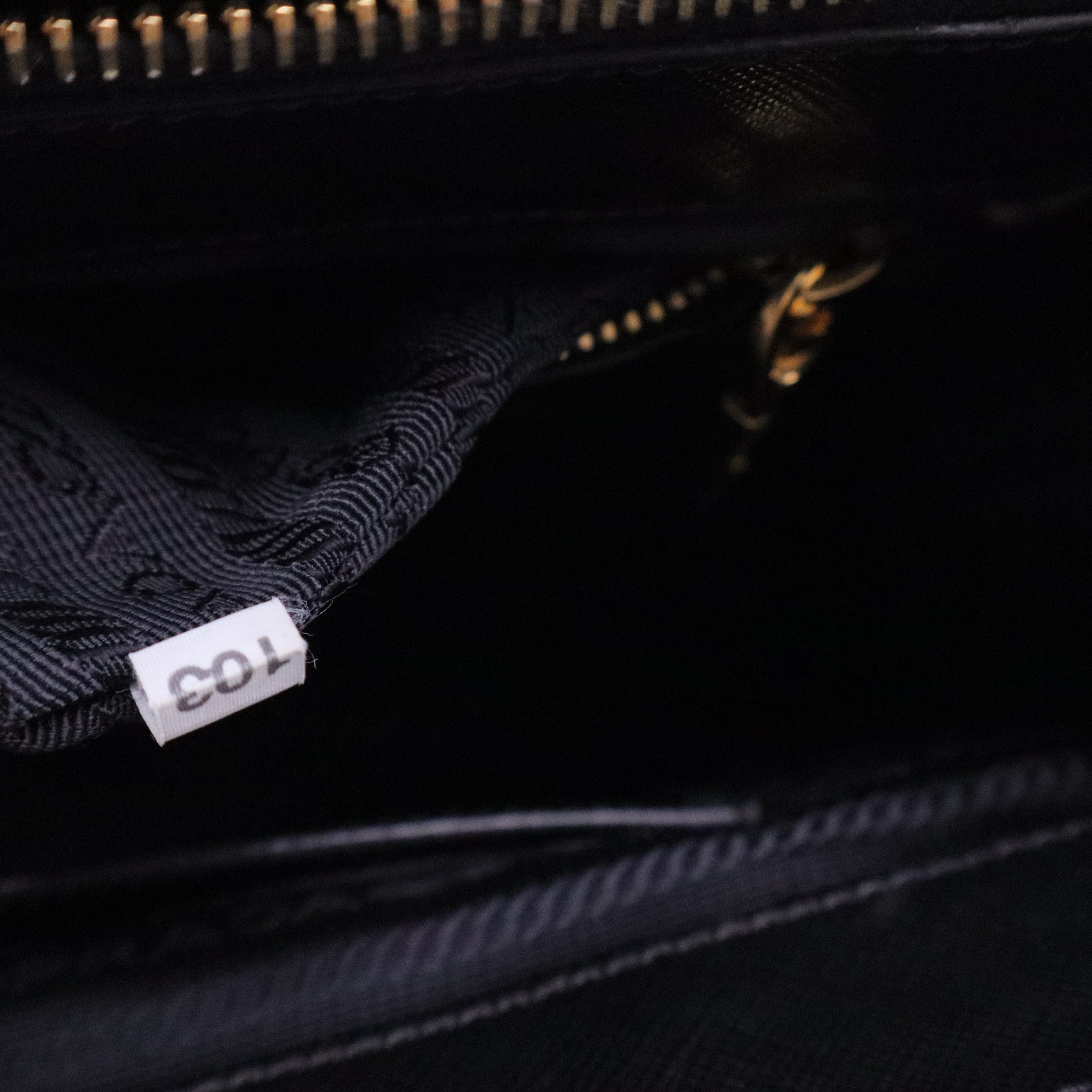 Small Saffiano Lux Galleria Double Zip Tote