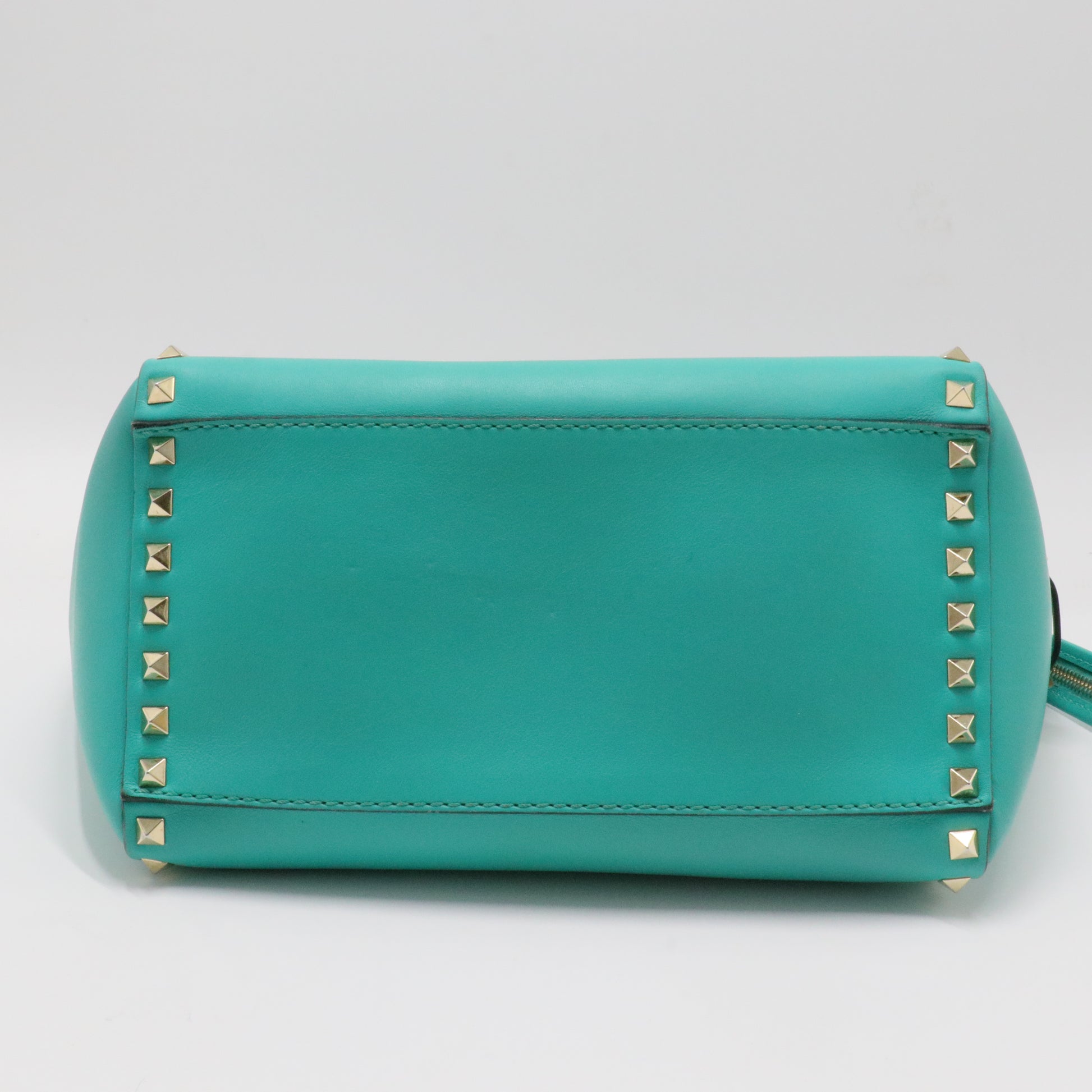 Rockstud Tote Rigid Leather Medium