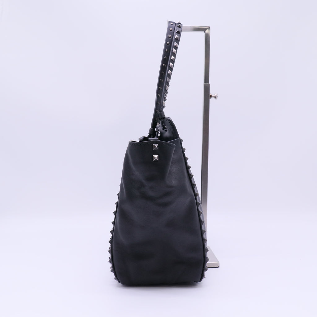 Valentino Garavani All Over Rockstud Trapeze Tote Bag B21756