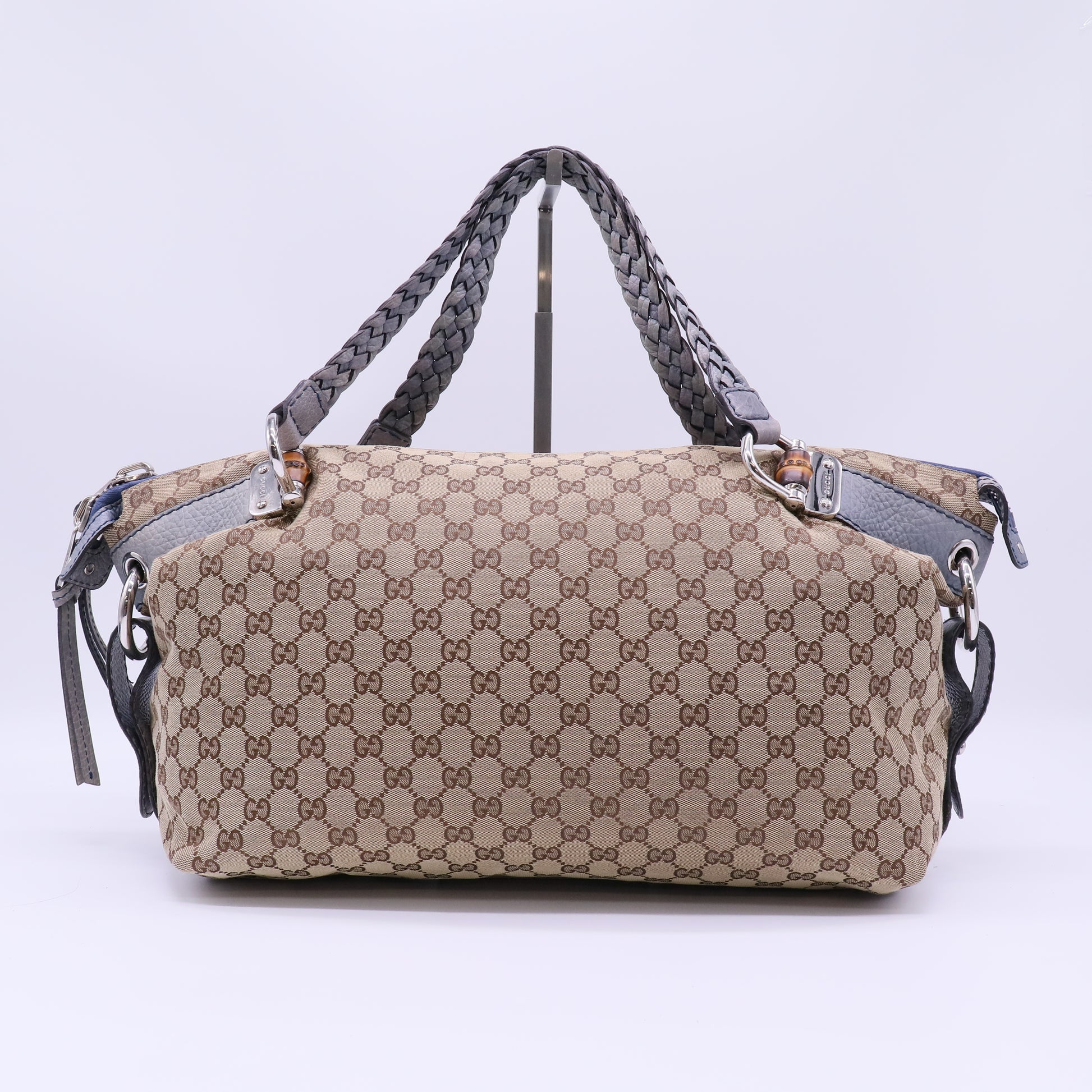 Bamboo Bar Shoulder Bag GG Canvas Medium B21866