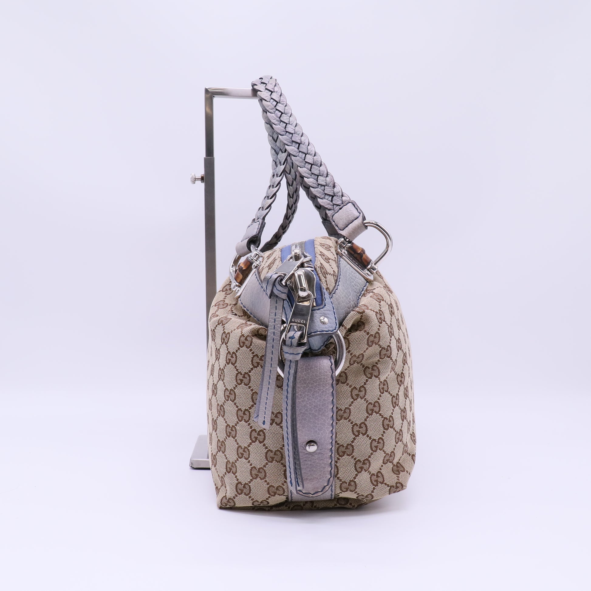 Bamboo Bar Shoulder Bag GG Canvas Medium B21866