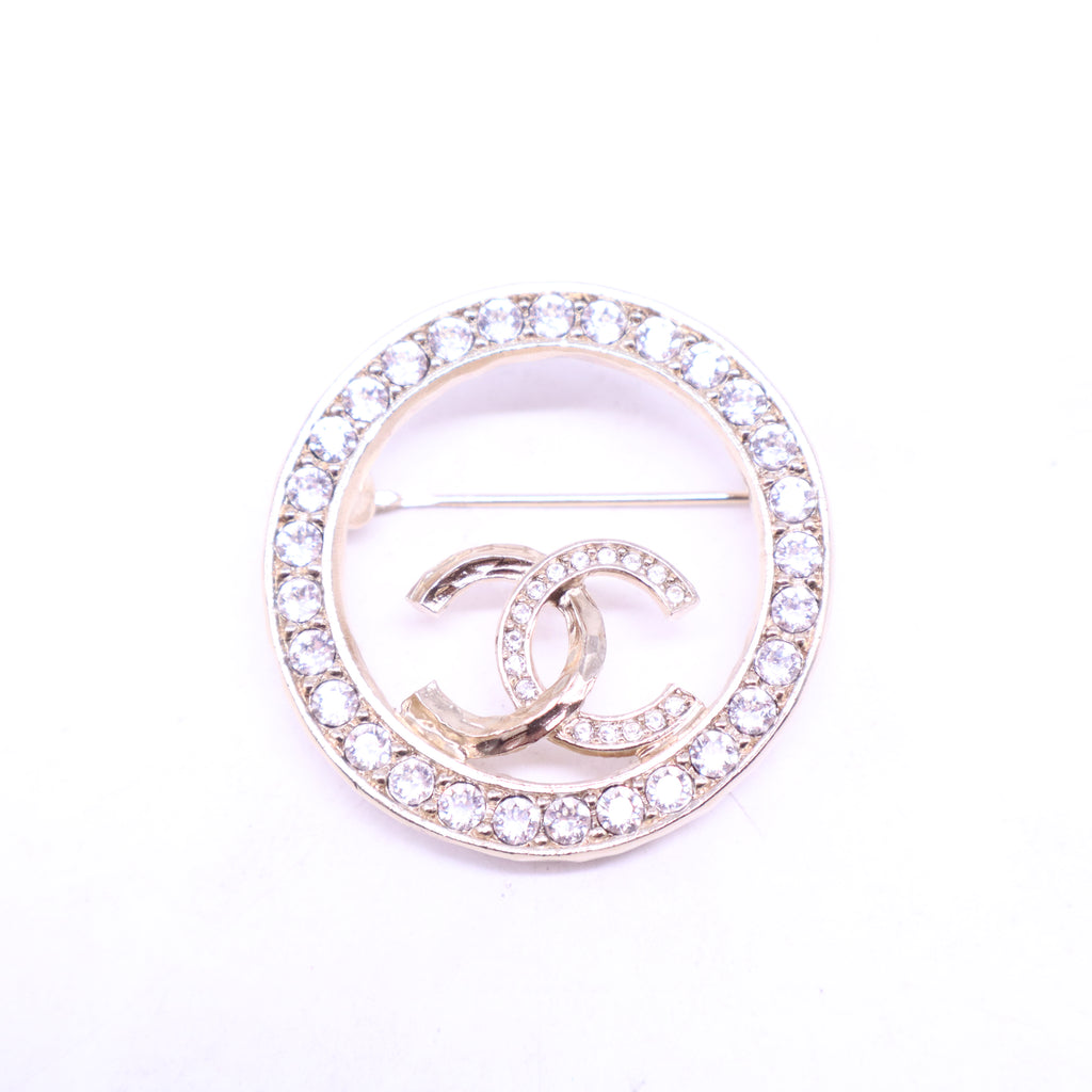 Crystal Round CC Brooch Gold W20929