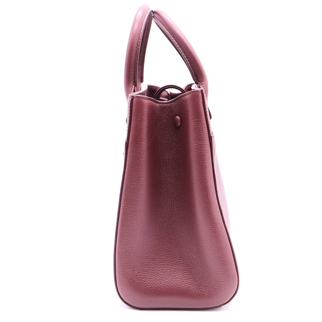 Neo Executive Tote Grained Calfskin Small