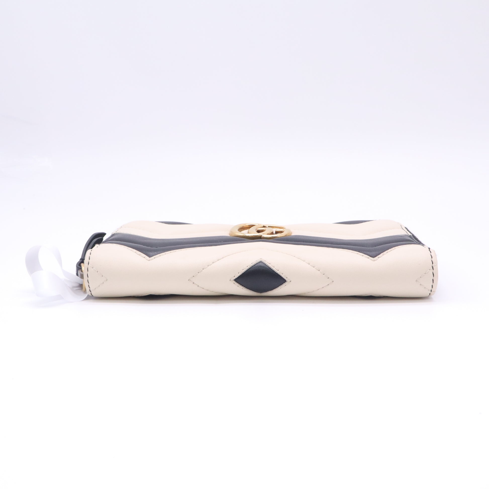 Black/White Chevron Quilted Leather Marmont Zip Around Wallet W22733