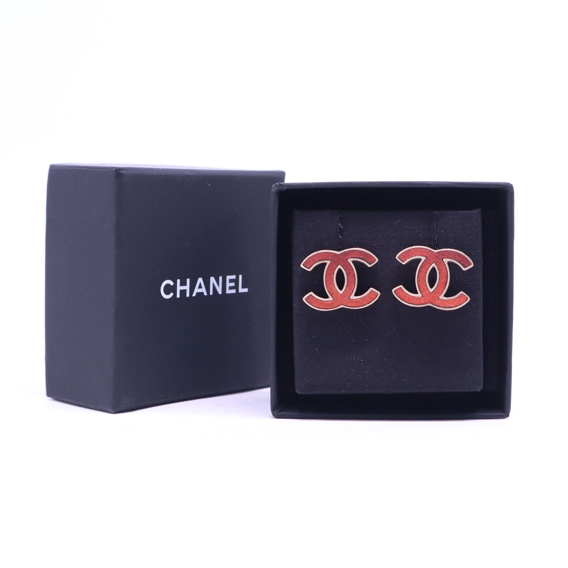 CC Red Enamel Studs W20938