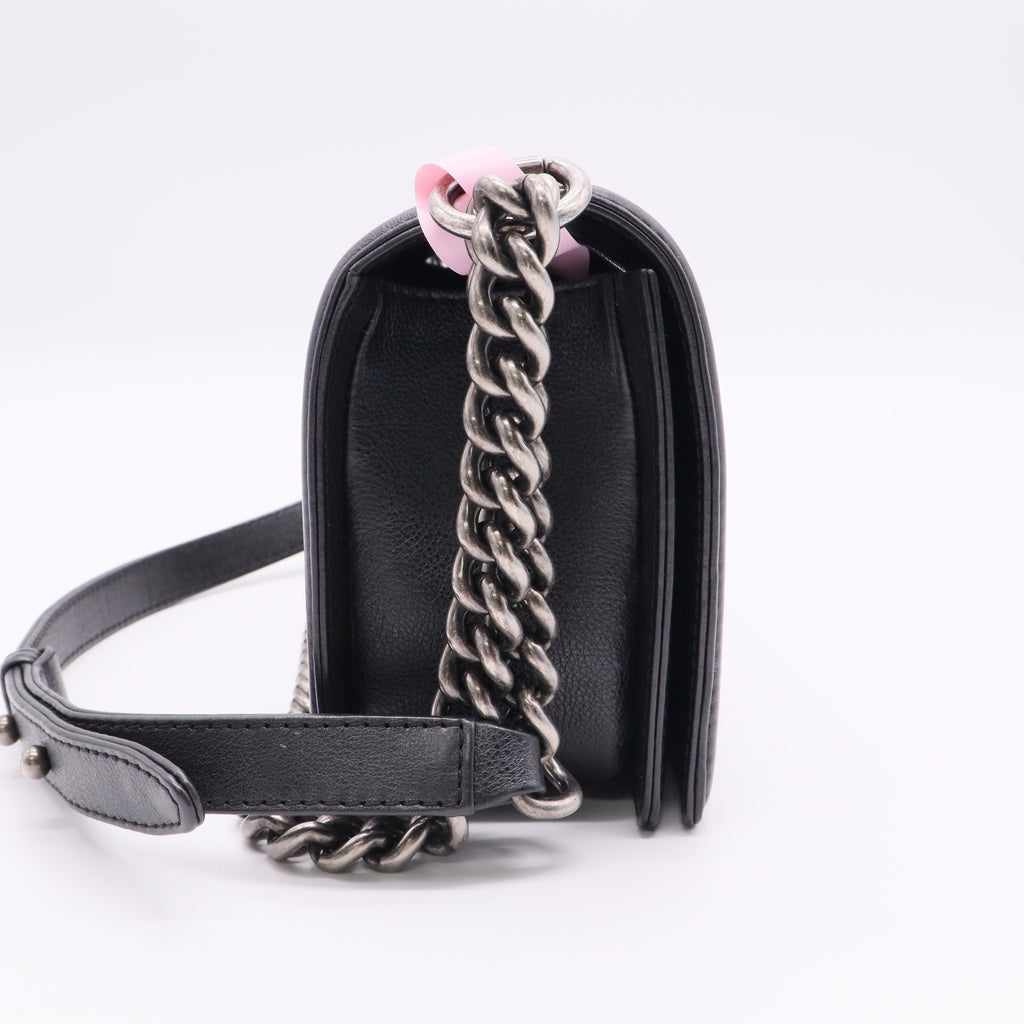 Chanel Boy Flap bag in black quilted calfskin leather twins