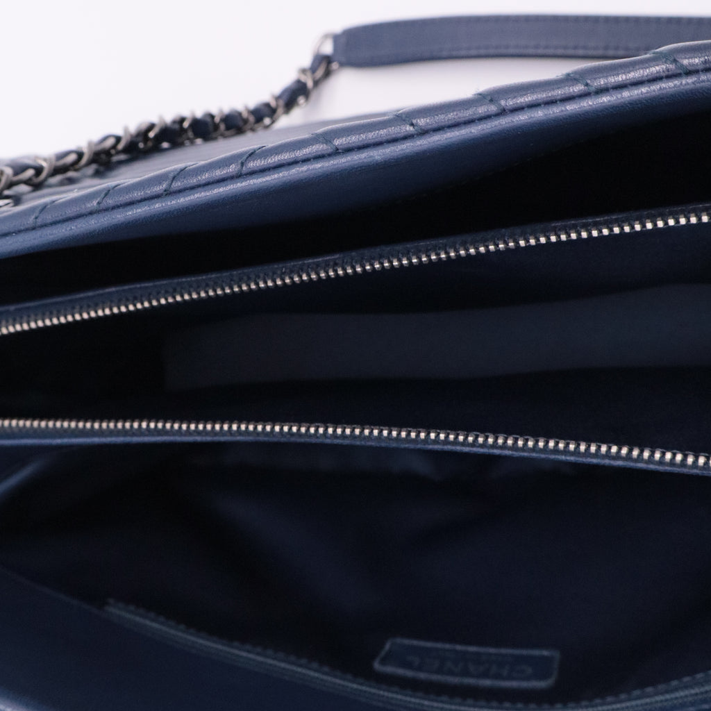 CC Crossing Tote Chevron Lambskin Large