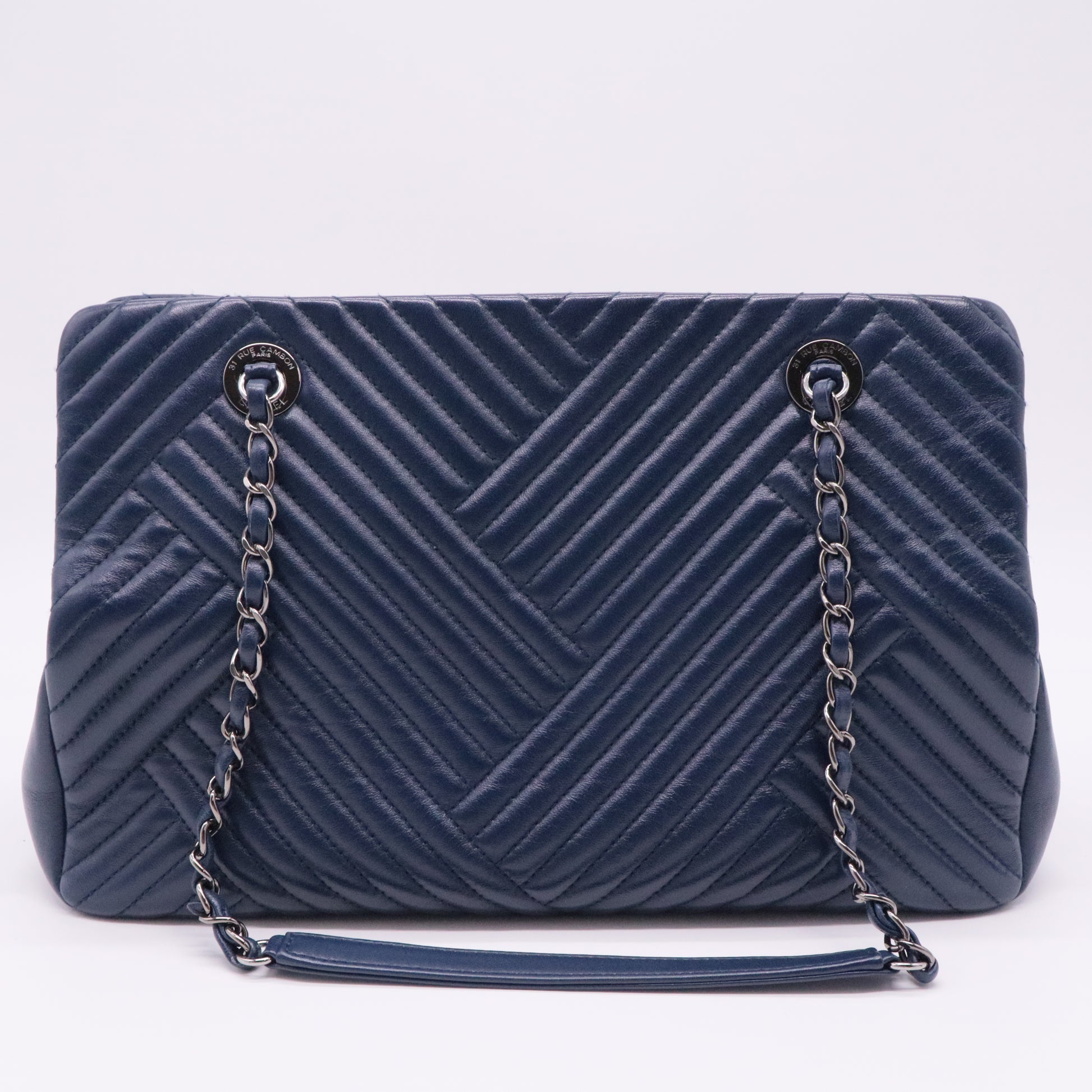 CC Crossing Tote Chevron Lambskin Large