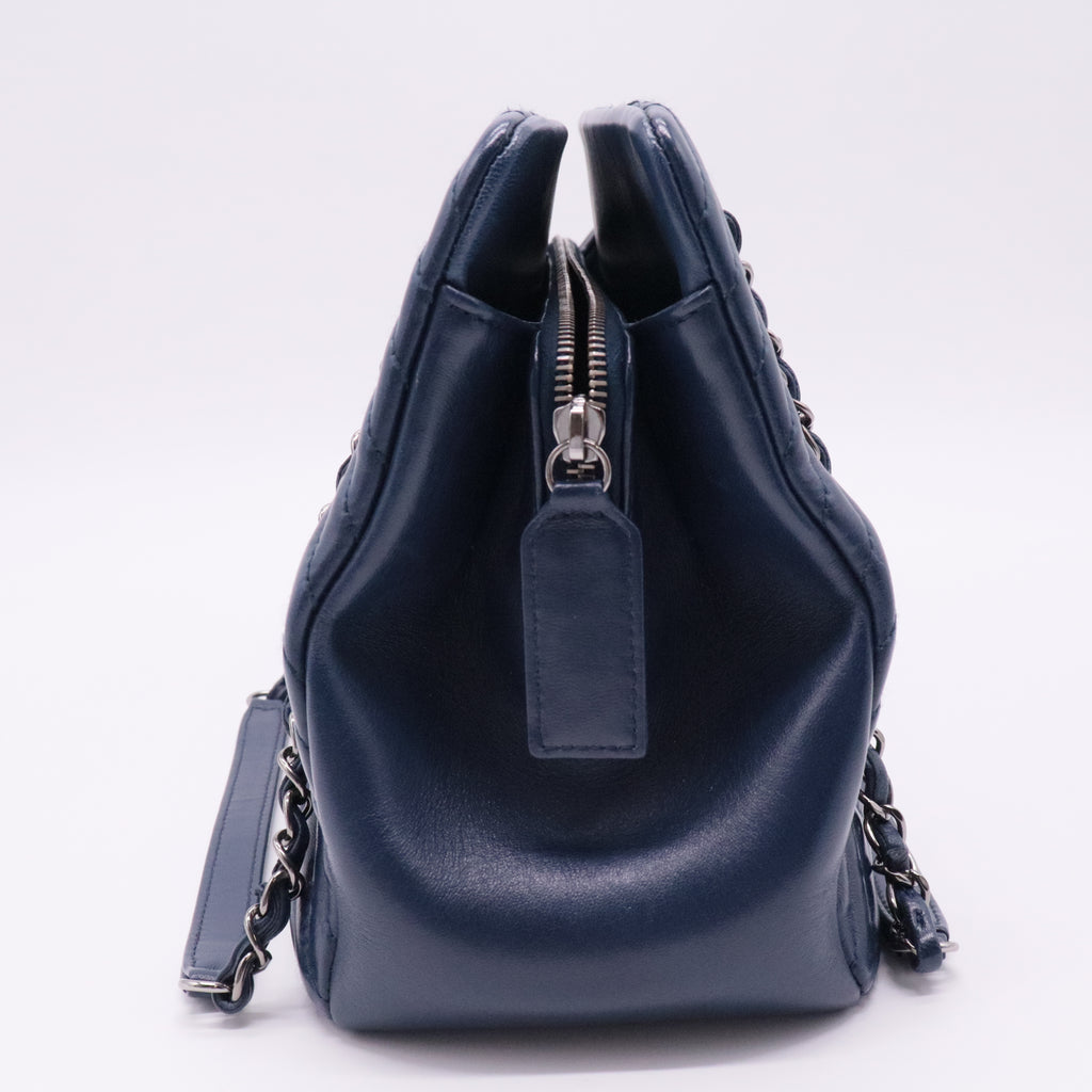 CC Crossing Tote Chevron Lambskin Large