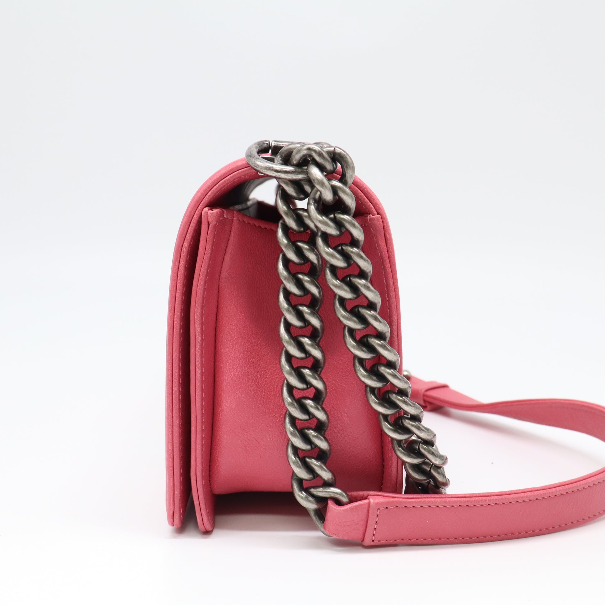 Chanel Boy Bag B22468
