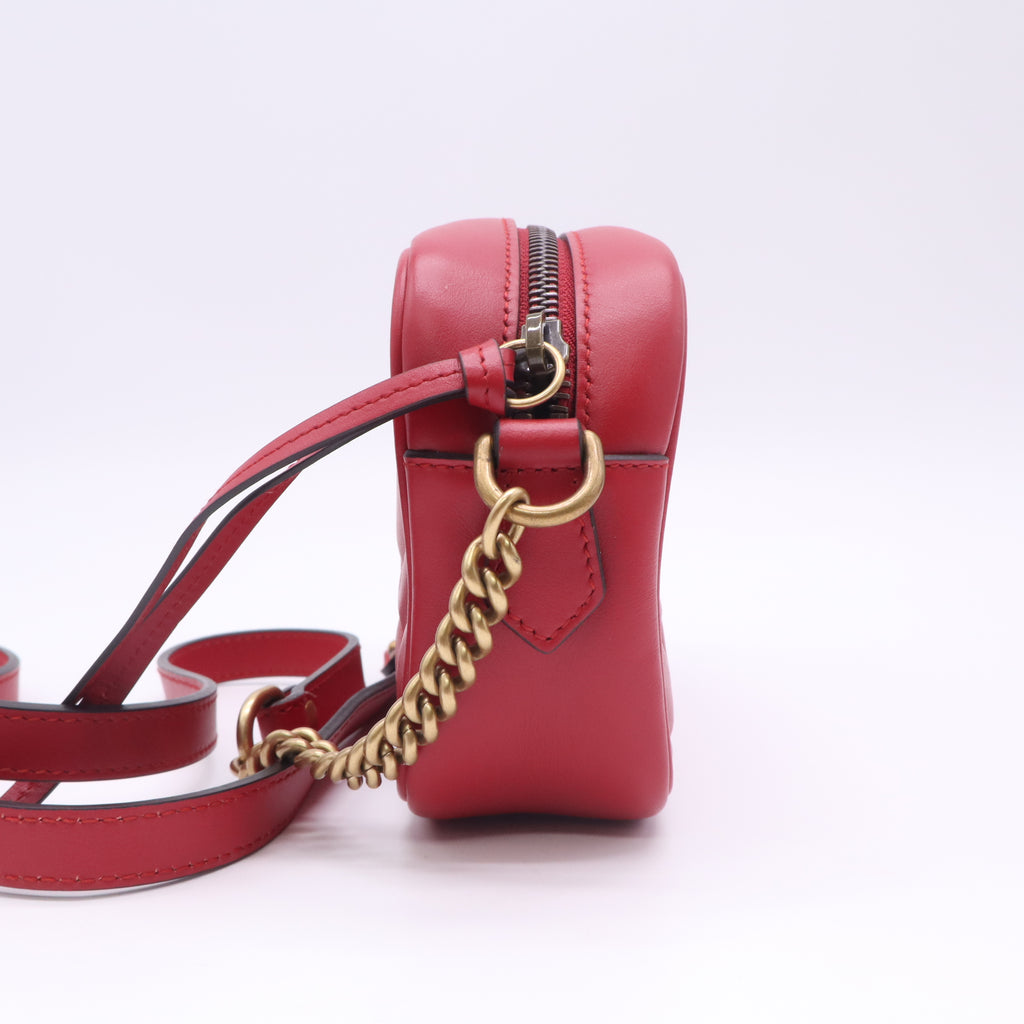 Gucci GG Marmont Matelassé Camera Bag B23580
