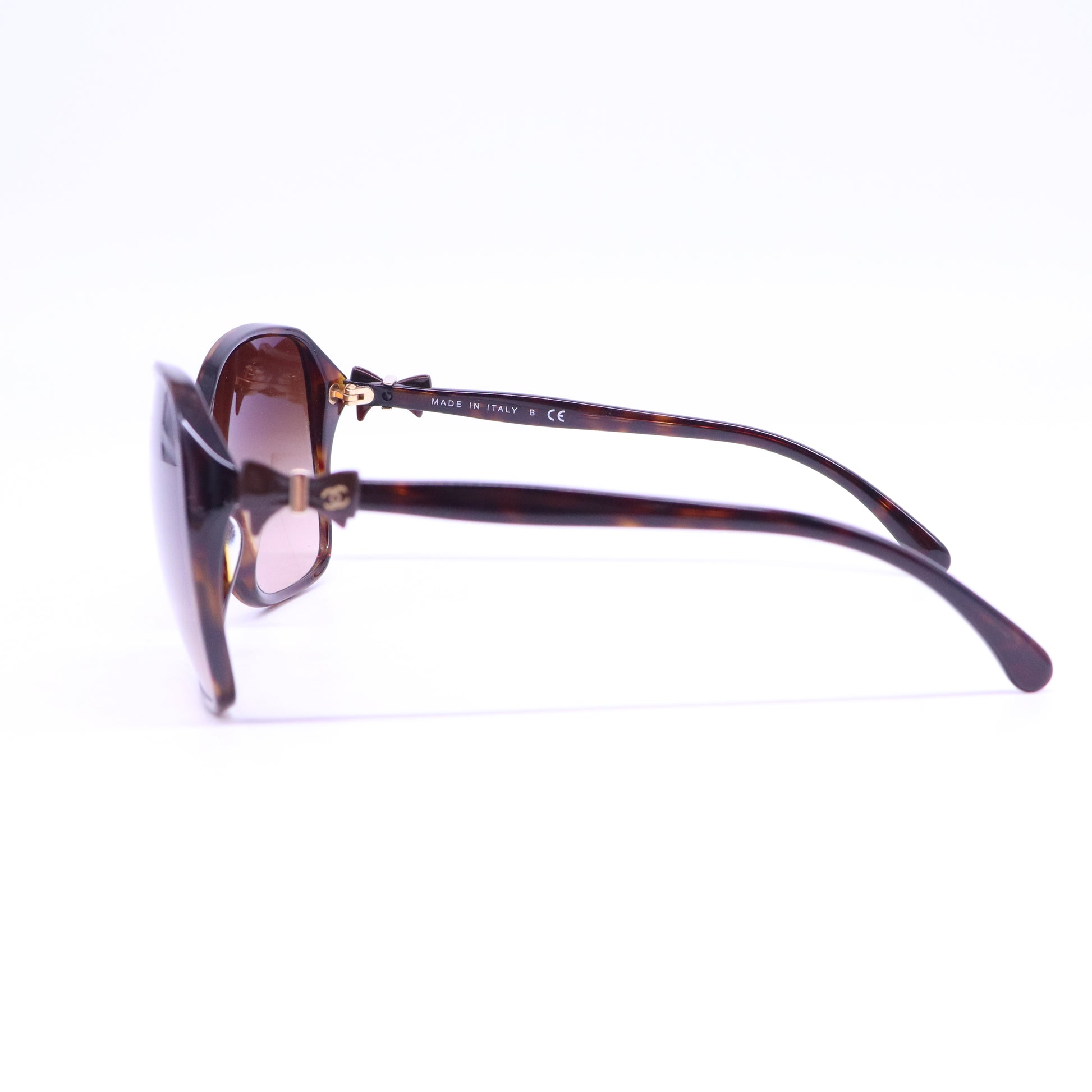 Chanel Sunglasses W20887