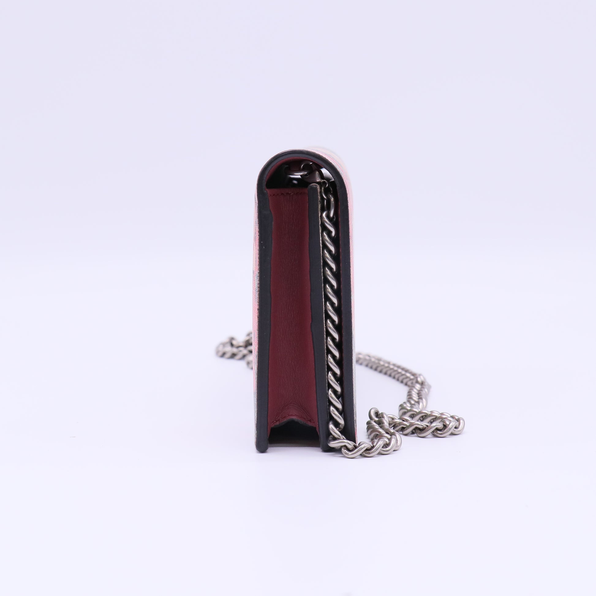 Gucci GG Supreme Blooms Chain Wallet B22671