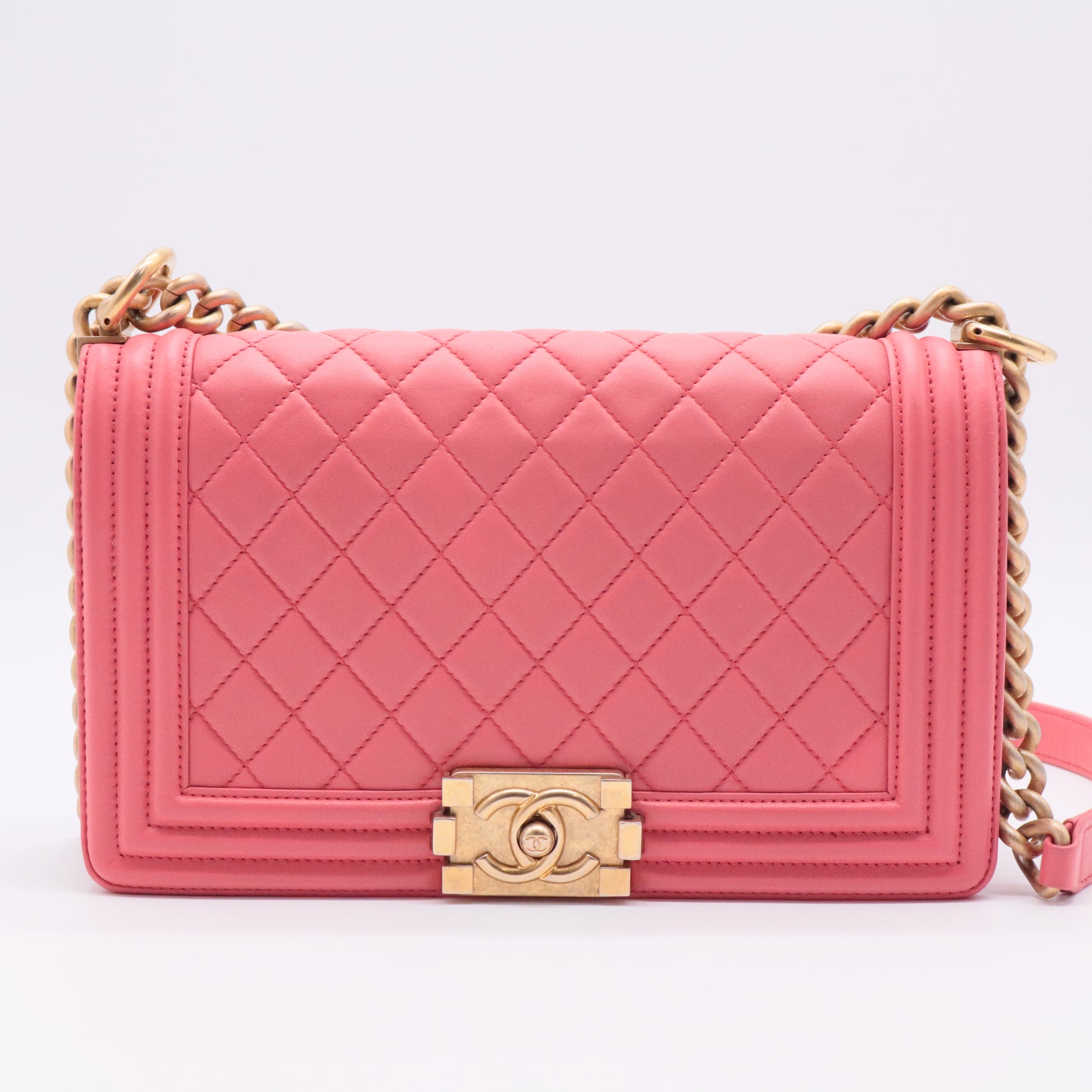 Lambskin Quilted Medium Boy Flap Pink