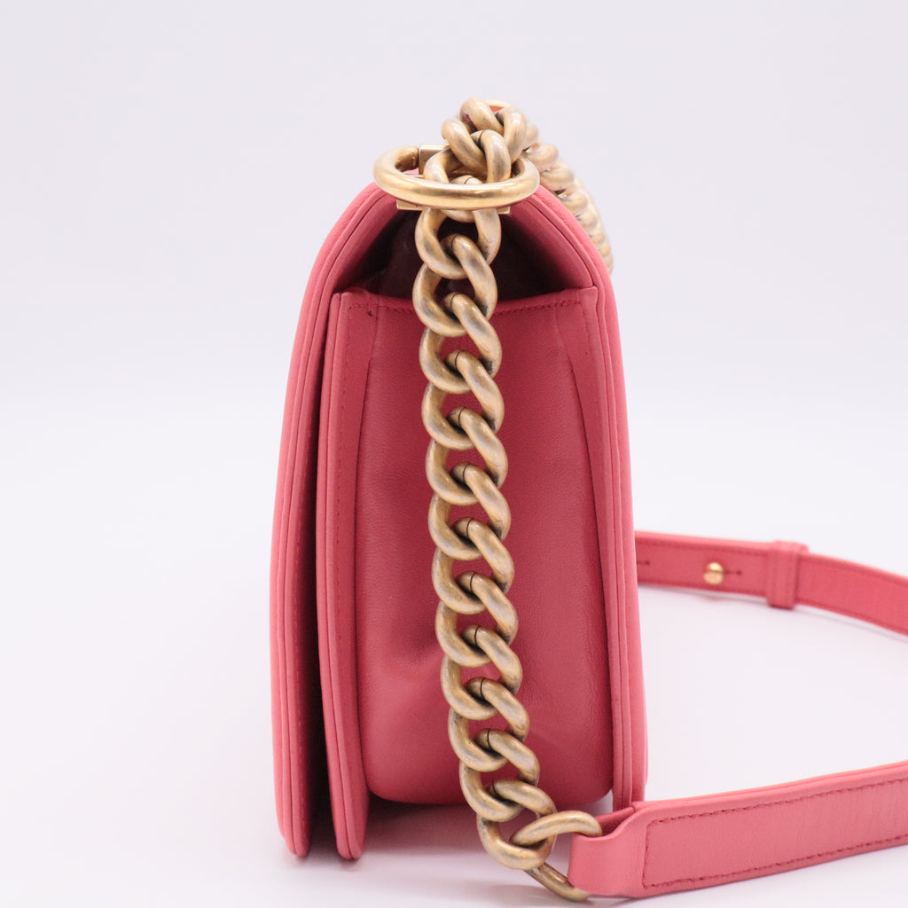 Lambskin Quilted Medium Boy Flap Pink