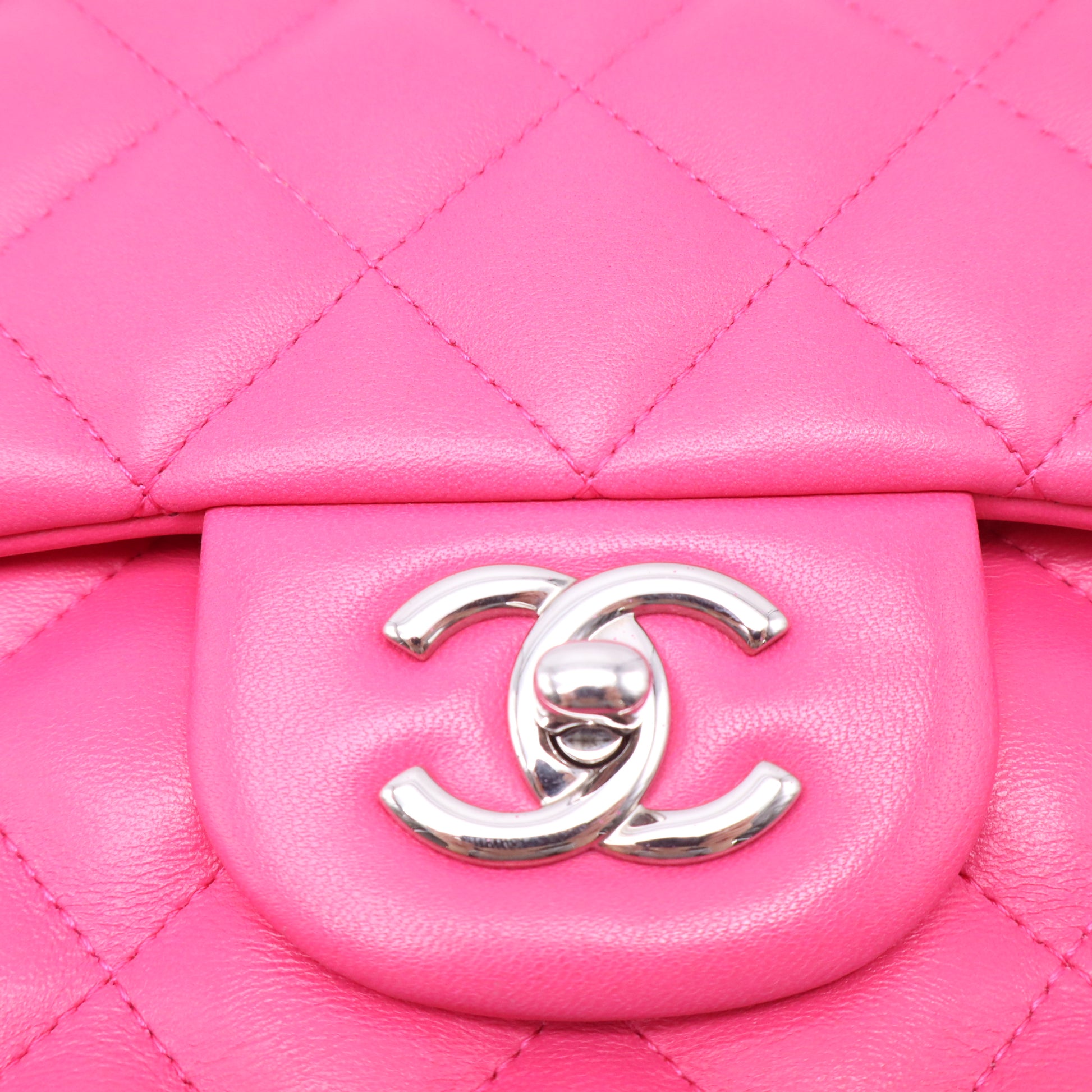 Classic Double Flap Bag Quilted Lambskin Jumbo Twins B22206