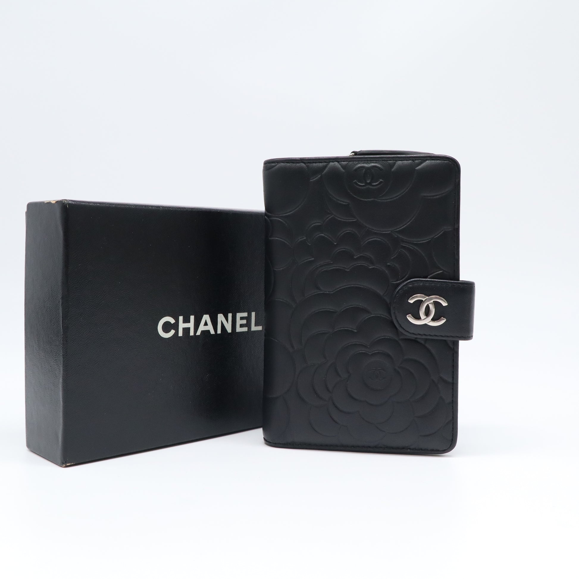 Chanel Camellia French Flap Wallet W21839