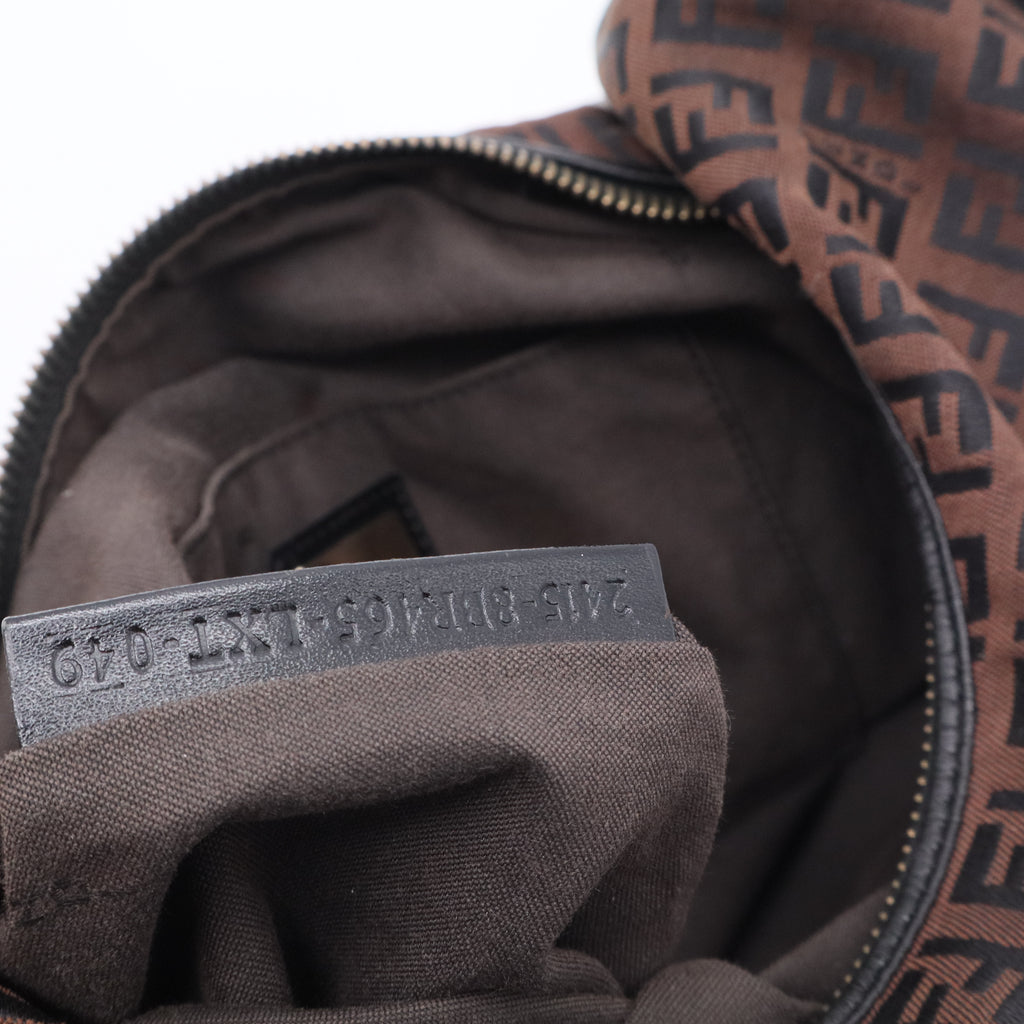 Chef Pocket Hobo Zucchino Canvas