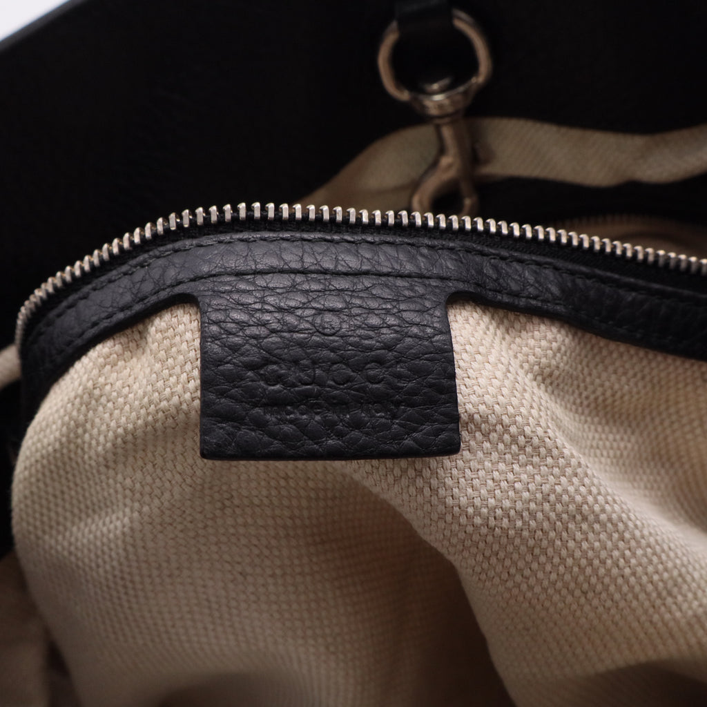 Pebbled Calfskin Studded Medium Soho Chain Limited Pearl Edition Shoulder Bag Black Twins