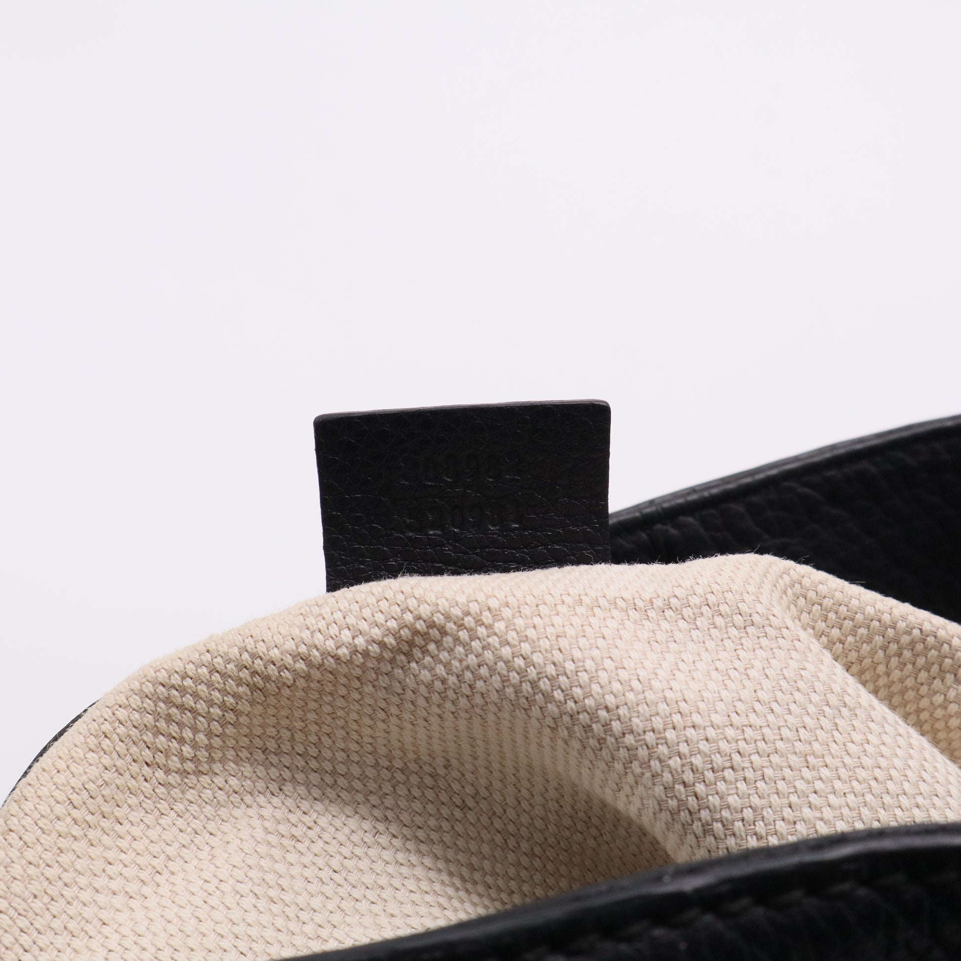 Pebbled Calfskin Studded Medium Soho Chain Limited Pearl Edition Shoulder Bag Black Twins