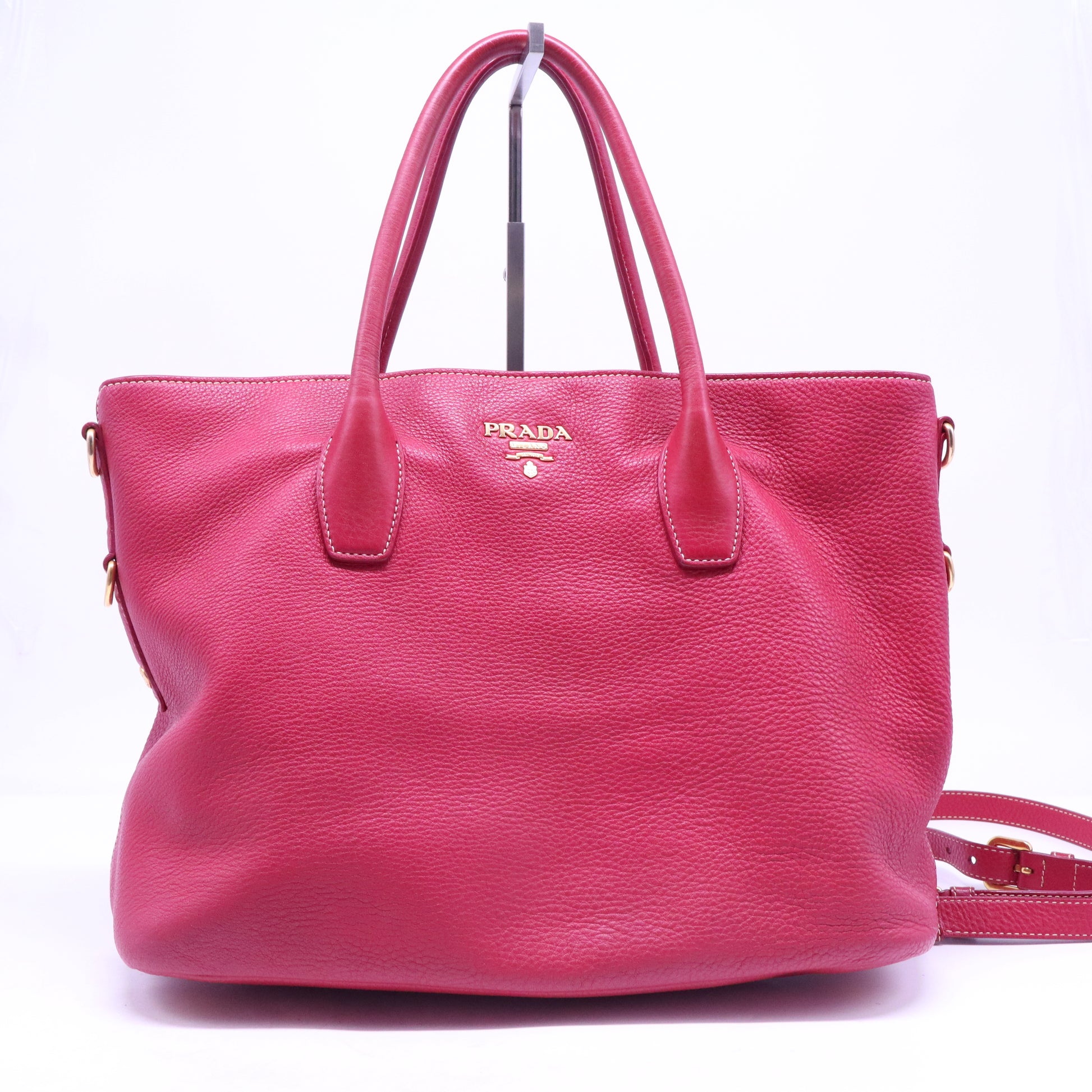 Vitello Daino Leather Tote B20934
