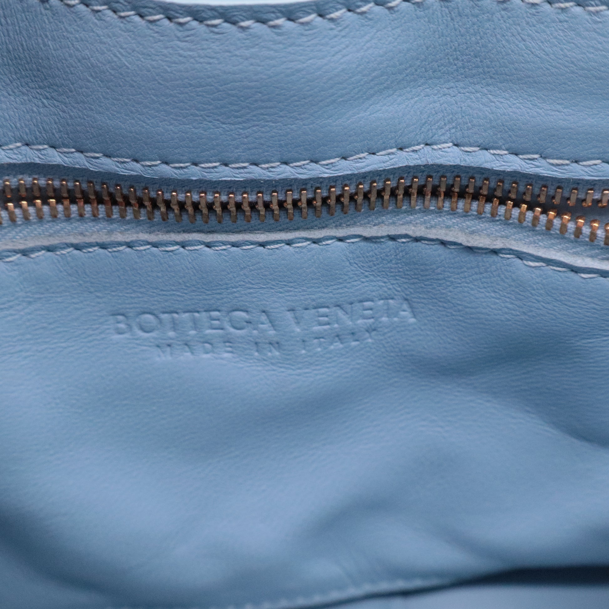 Bottega Veneta Cassette Crossbody Bag Padded Maxi Intrecciato Leather