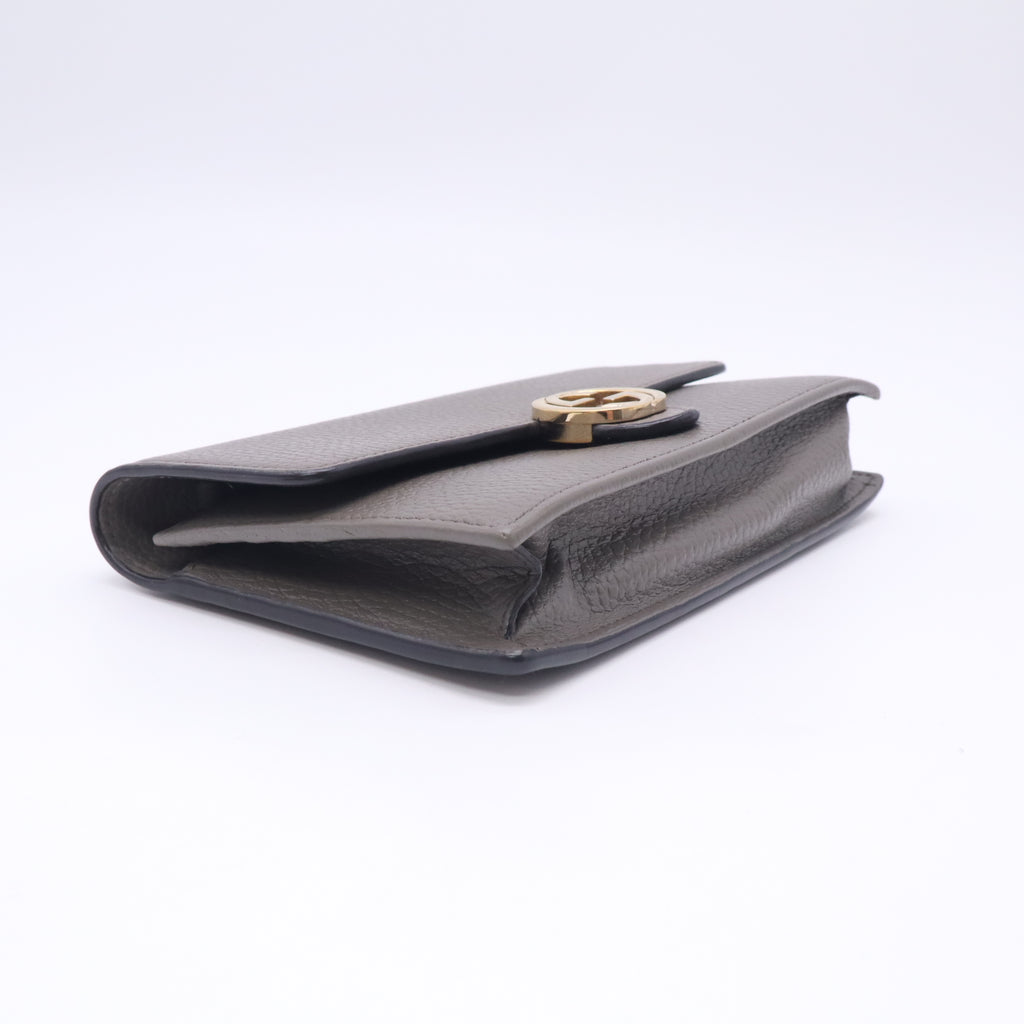 Interlocking Wallet on Chain Leather B24036