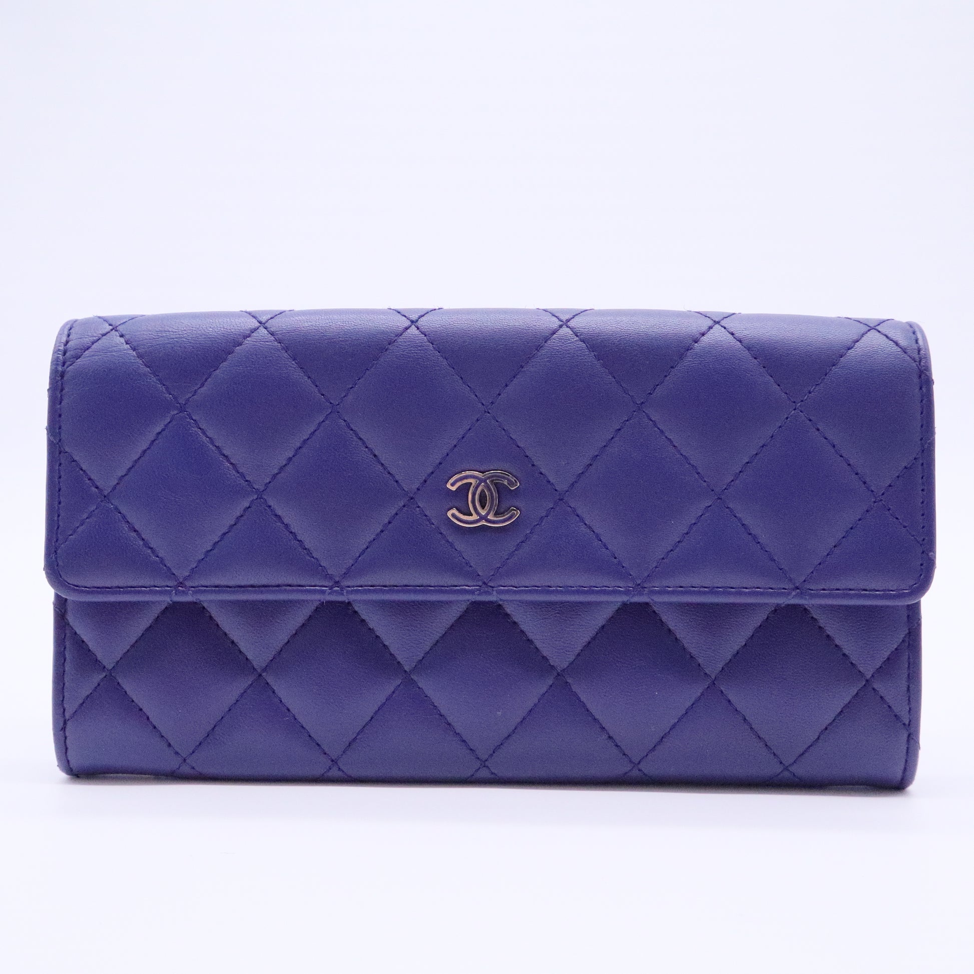 Calfskin Quilted Fancy CC Wallet On Chain WOC Blue