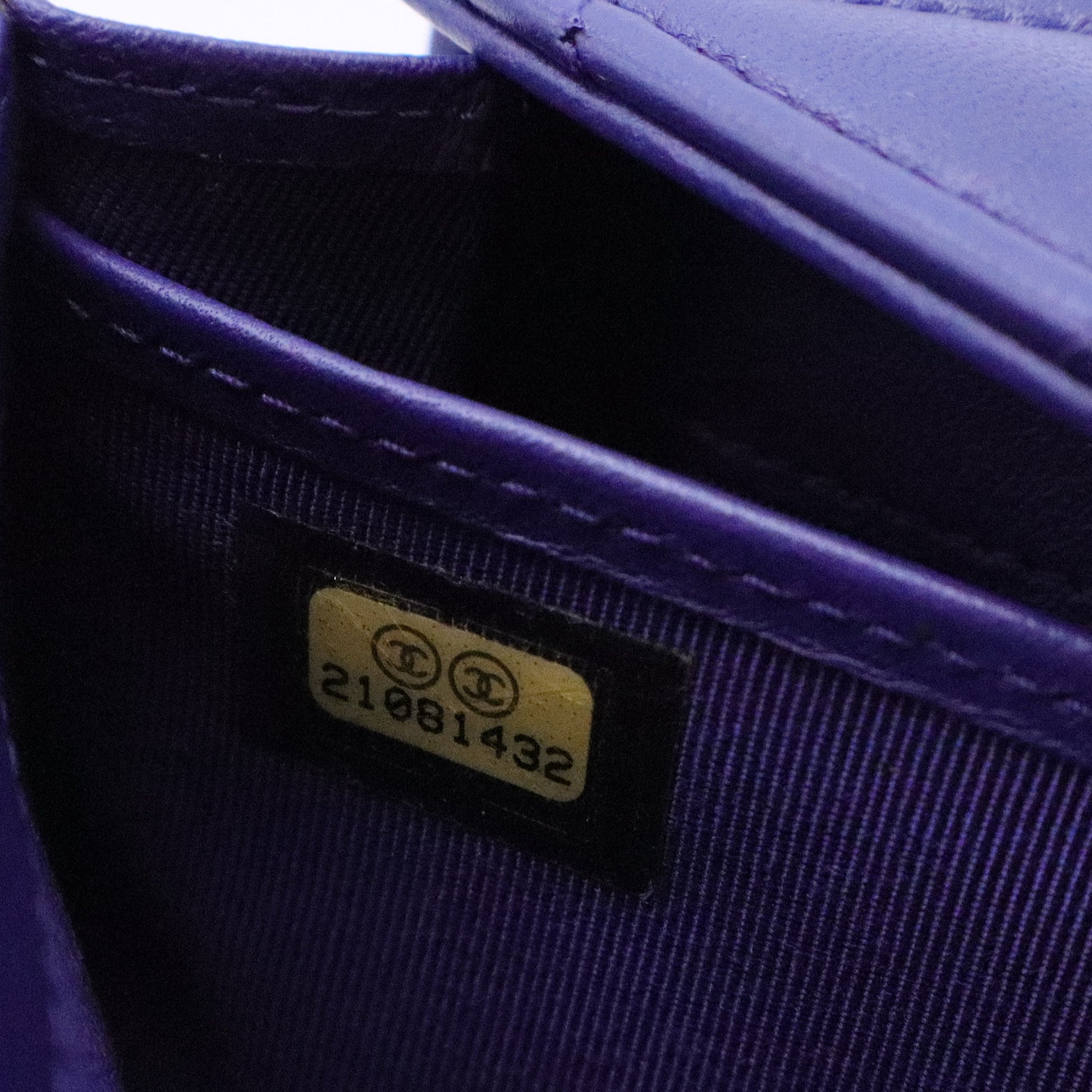 Calfskin Quilted Fancy CC Wallet On Chain WOC Blue