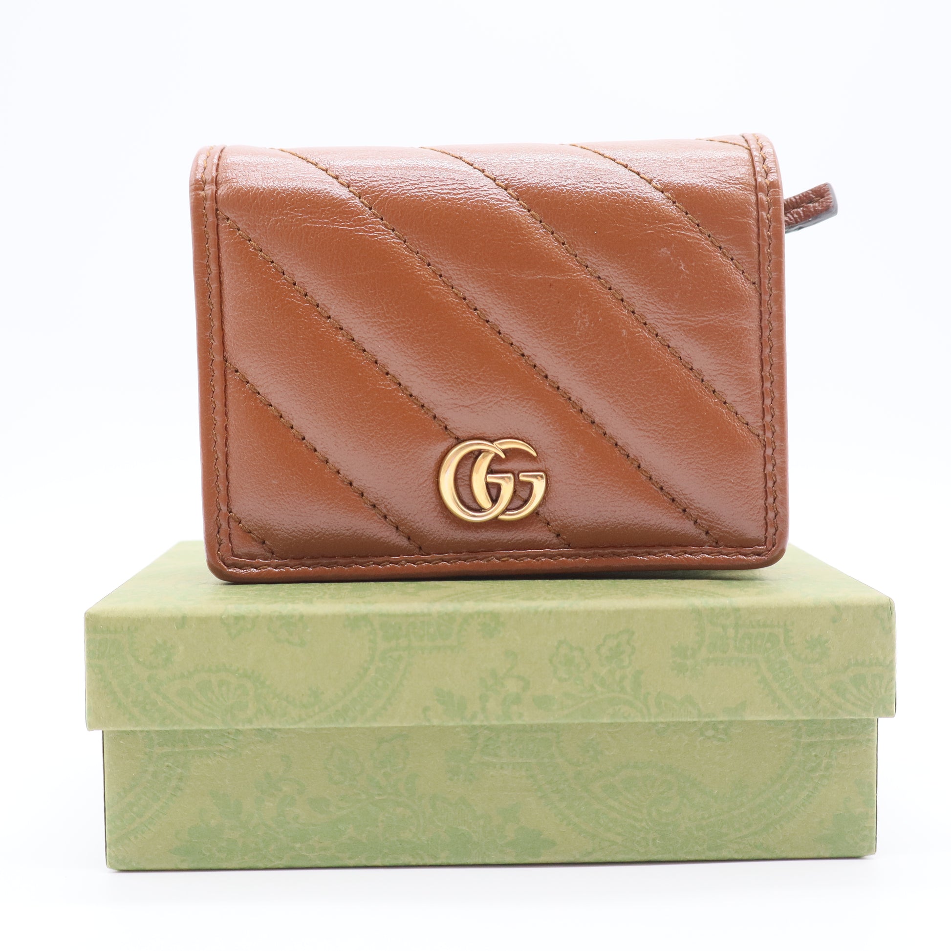 Diagonal GG Marmont Compact Double G Logo Coin Pouch Gisel