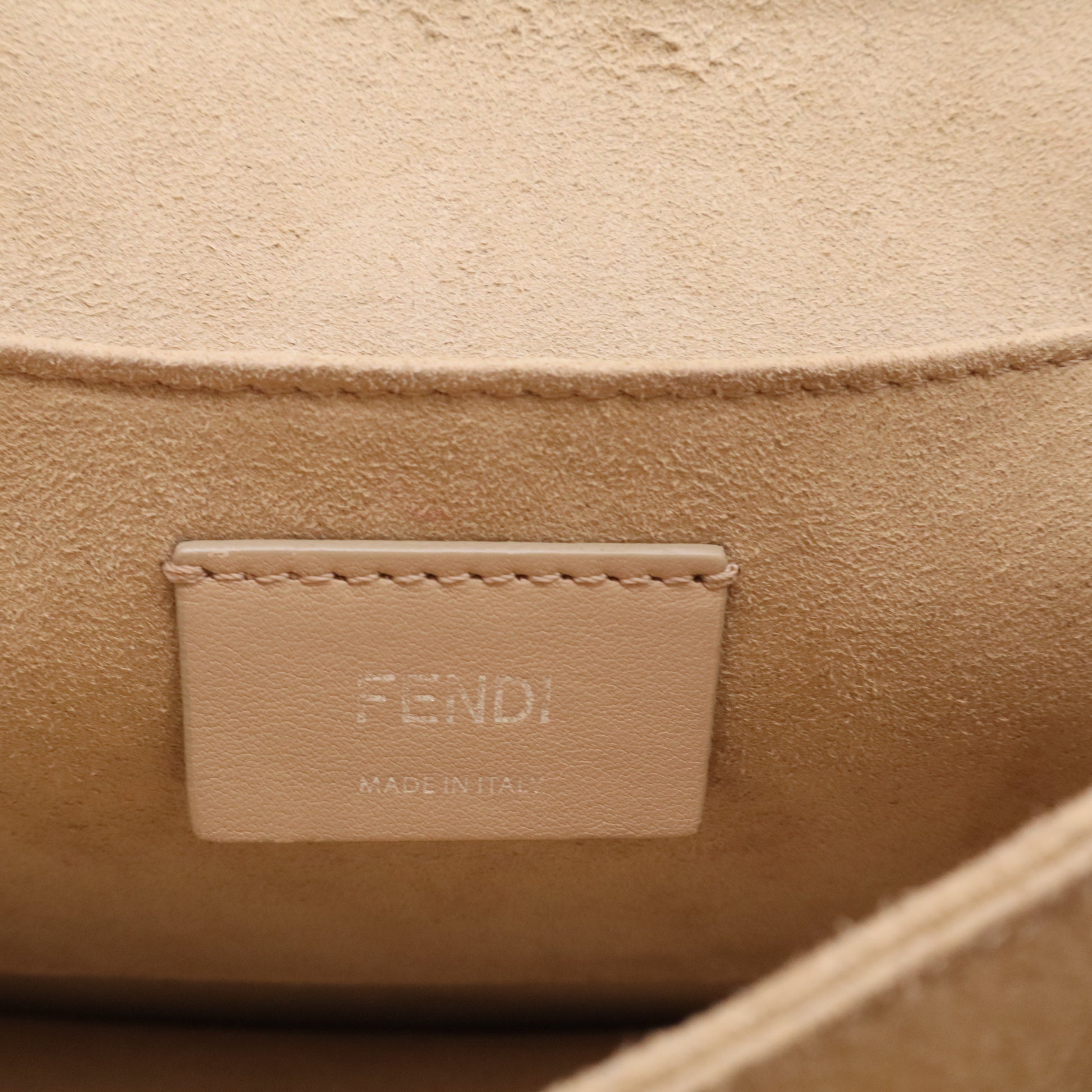 Kan I Bag Leather Medium