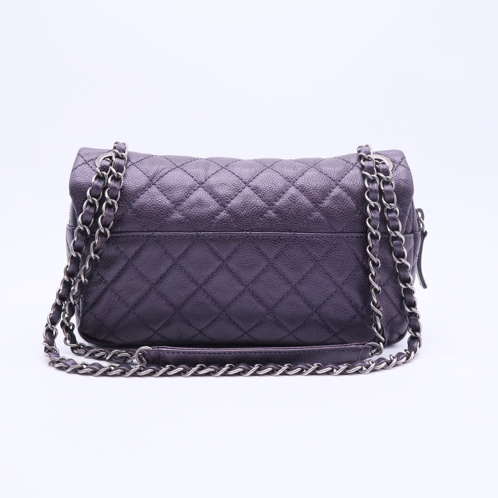 Caviar-textured leather Easy Flap shoulder bag