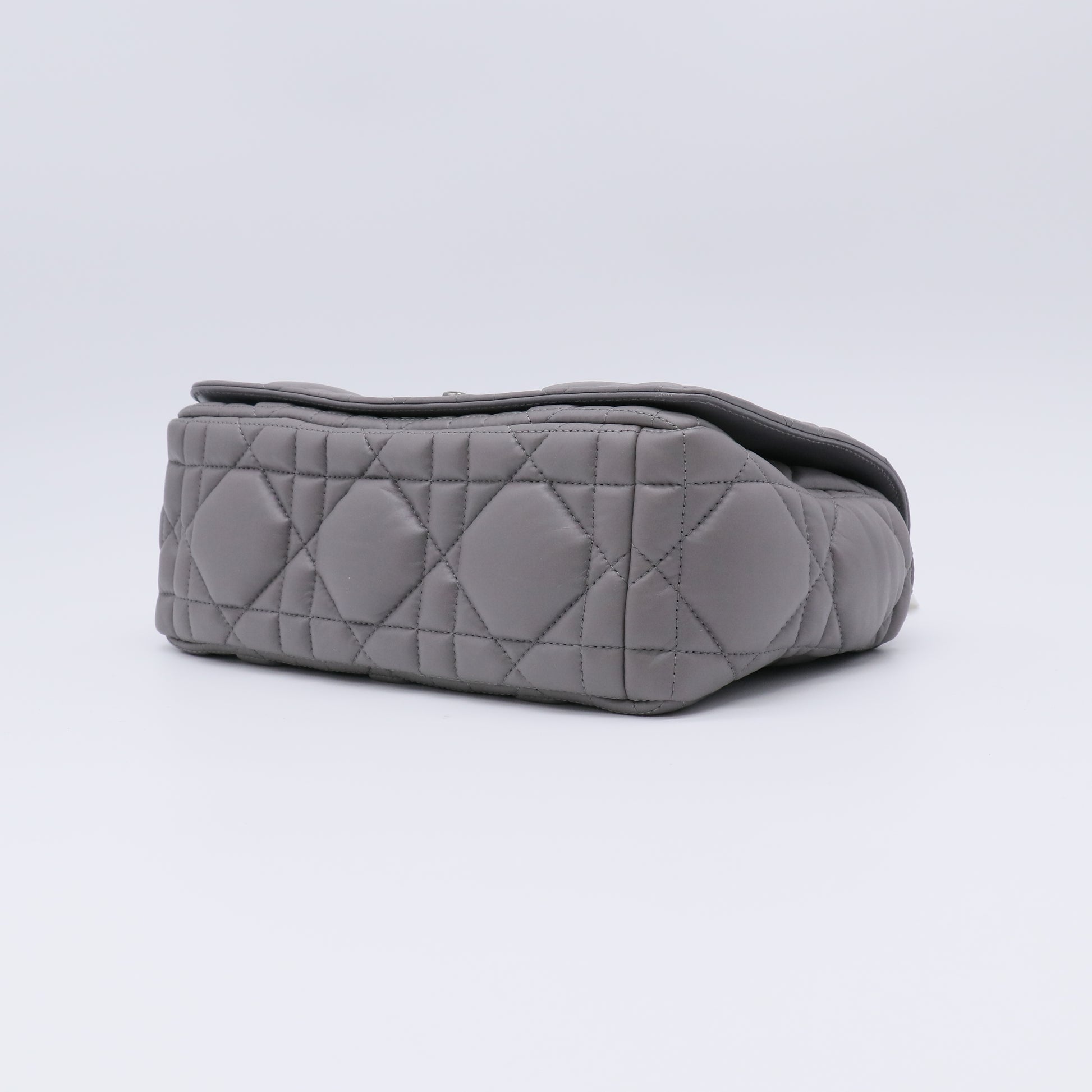 Caro Bag Macrocannage Quilt Calfskin Medium Twins LDJ4215