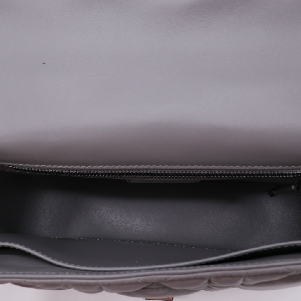 Caro Bag Macrocannage Quilt Calfskin Medium Twins LDJ4215