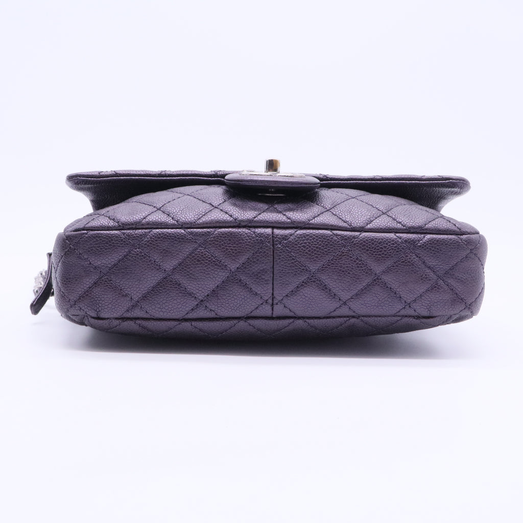 Caviar-textured leather Easy Flap shoulder bag