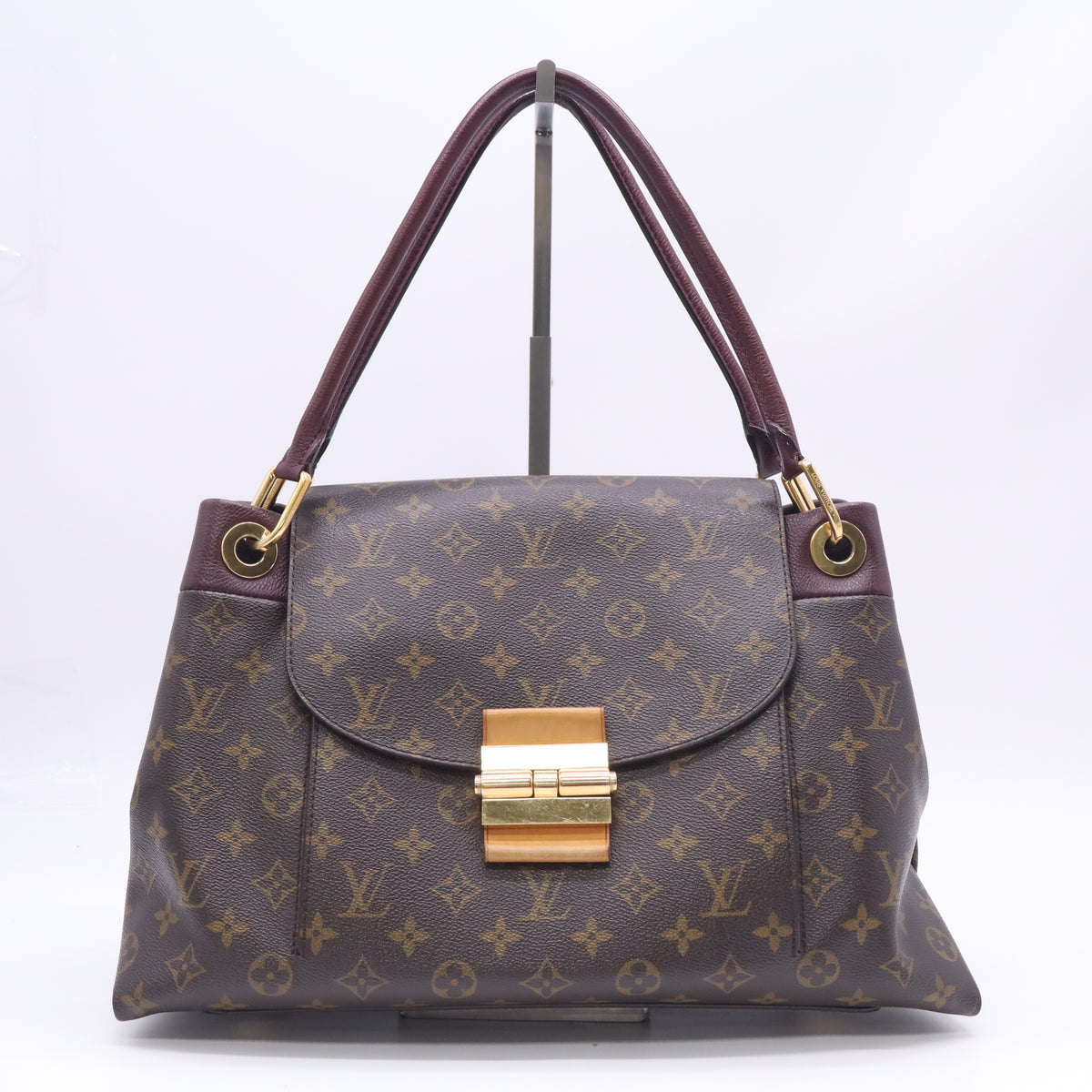 Louis Vuitton Monogram Olympe MM B23943