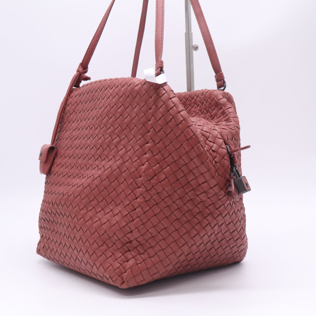 Nappa Intrecciato Cube B23411