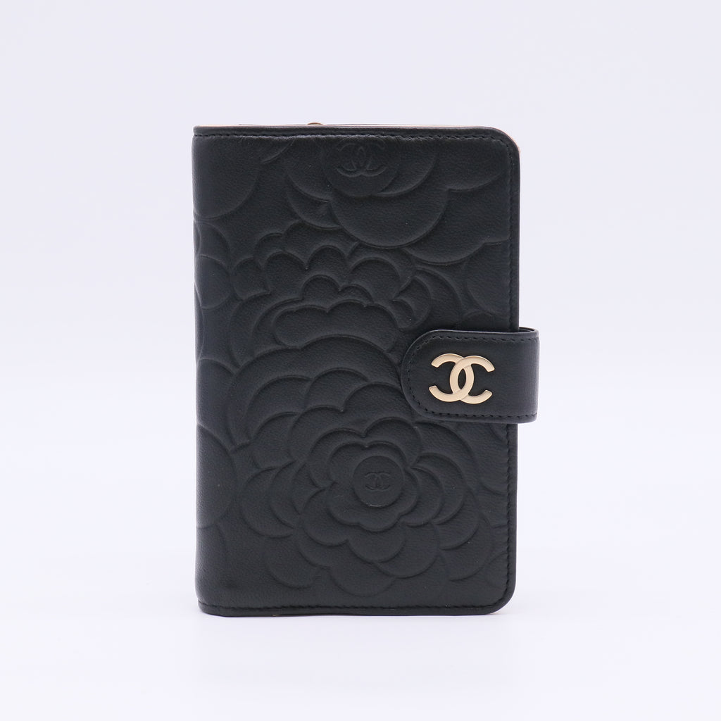 Chanel Camellia Embossed Lambskin Medium Agenda Cover W22543