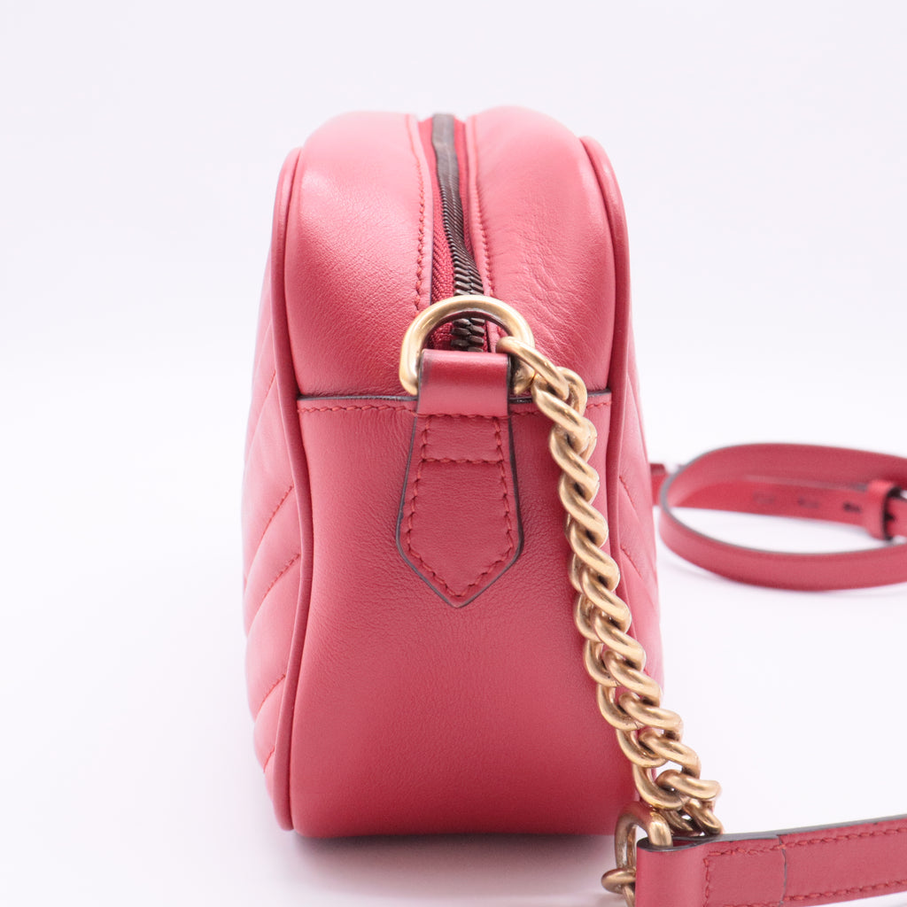 GG Marmont Shoulder Bag Matelasse Leather Small