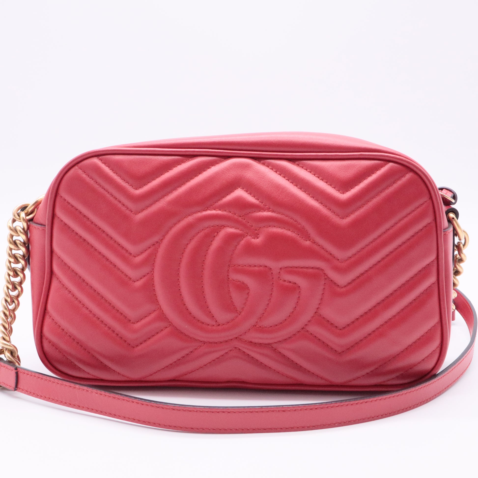 GG Marmont Shoulder Bag Matelasse Leather Small
